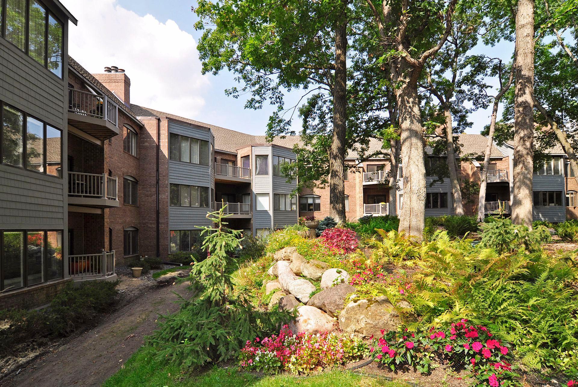 View of Residential at 12700 Sherwood Place #102, Minnetonka MN 55305, Minnetonka (42 of 48) - Mike Wilen | Minnesota Team Real Estate