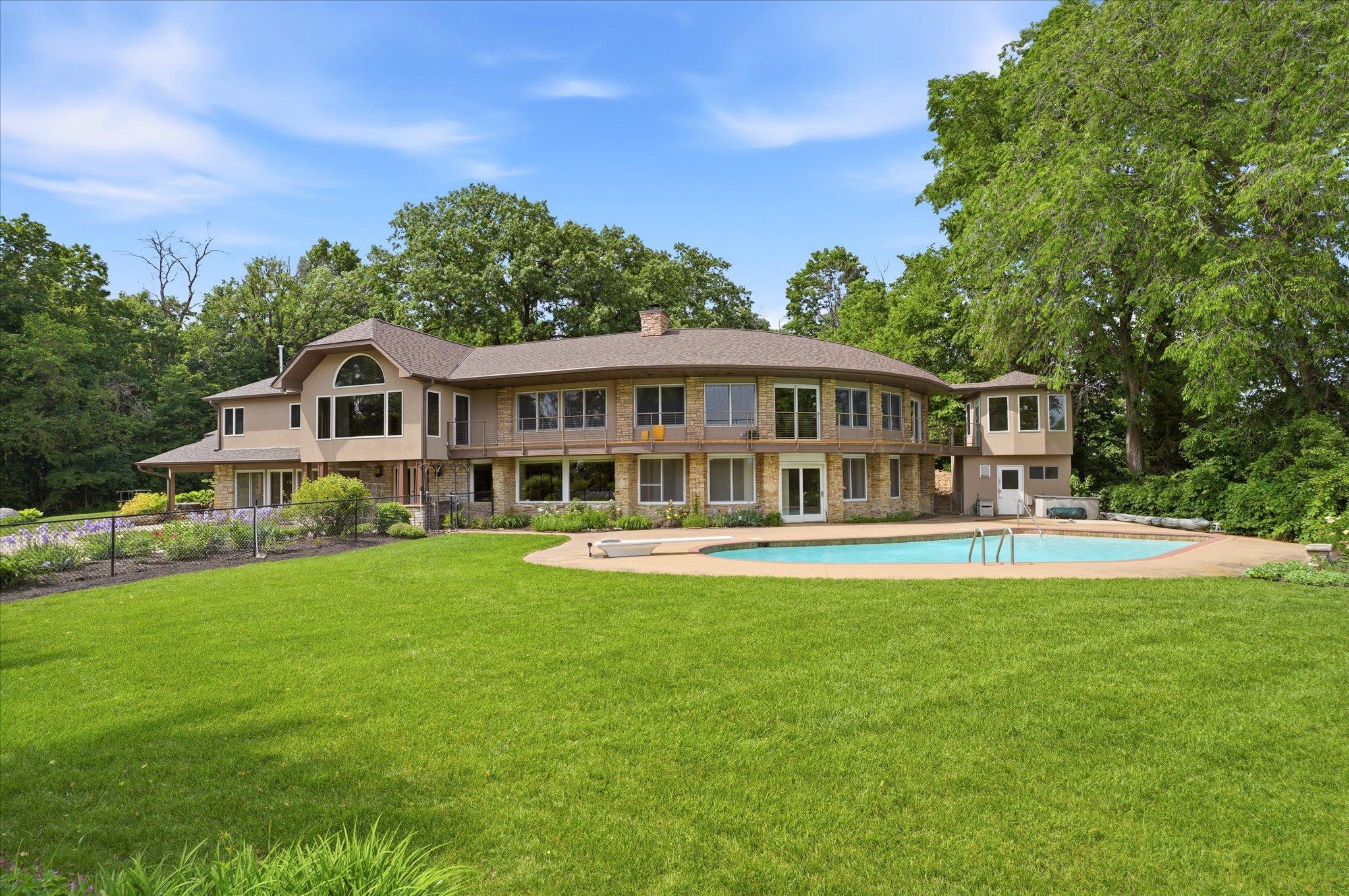 View of Single Family at 10129 Eden Prairie Road, Eden Prairie - Mike Wilen | Minnesota Team Real Estate