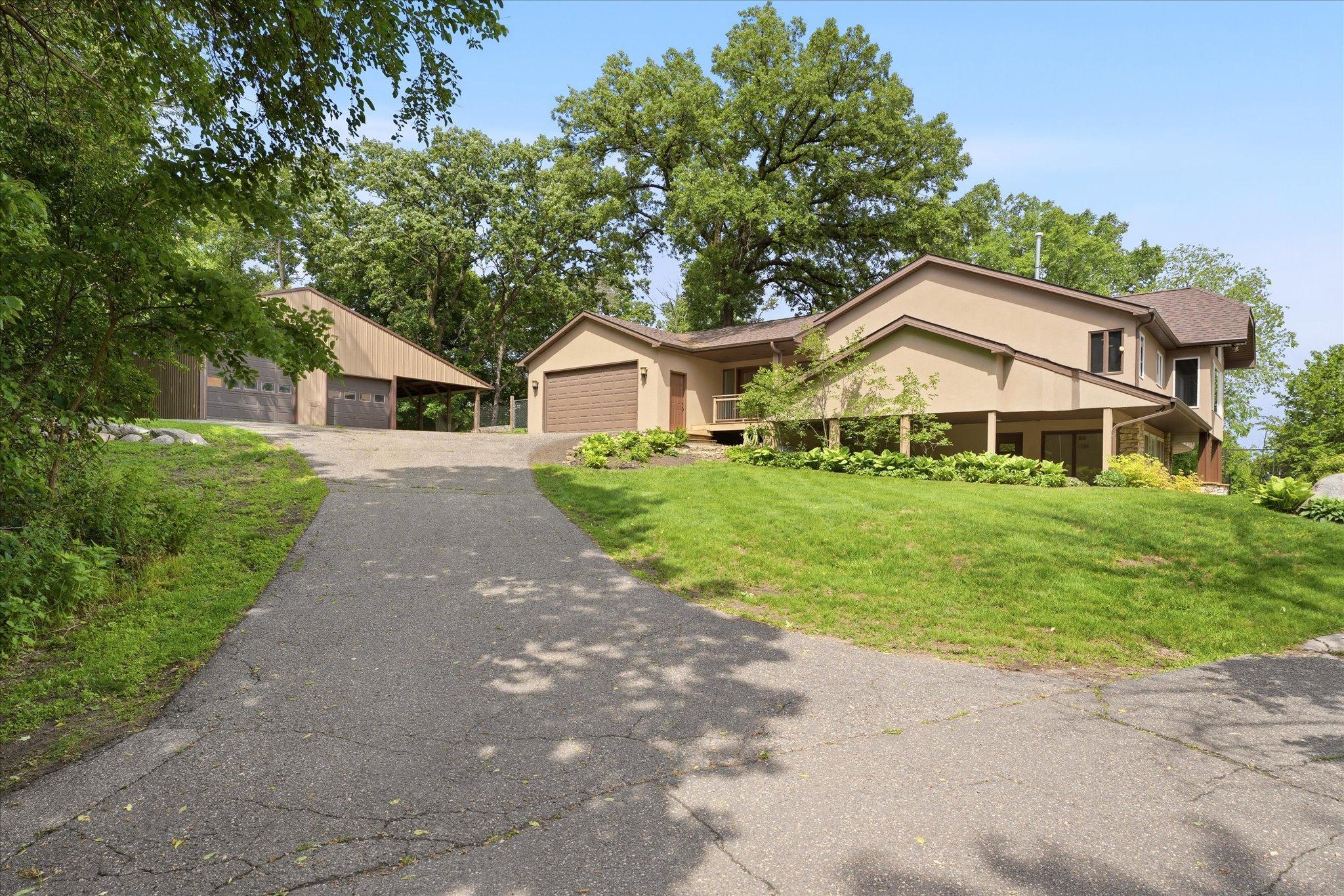 View of Residential at 10129 Eden Prairie Road, Eden Prairie MN 55347, Eden Prairie (2 of 44) - Mike Wilen | Minnesota Team Real Estate