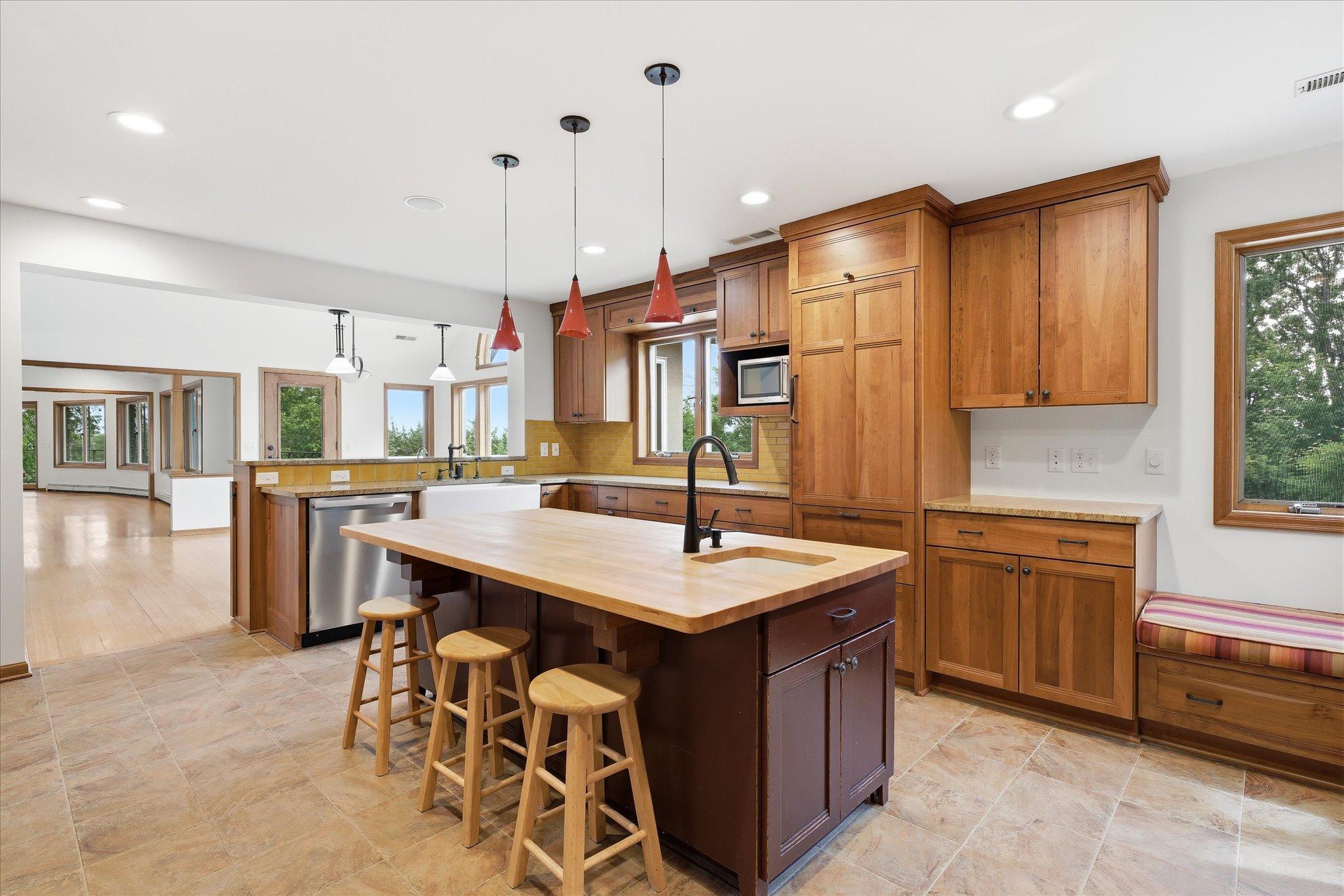 View of Residential at 10129 Eden Prairie Road, Eden Prairie MN 55347, Eden Prairie (11 of 44) - Mike Wilen | Minnesota Team Real Estate