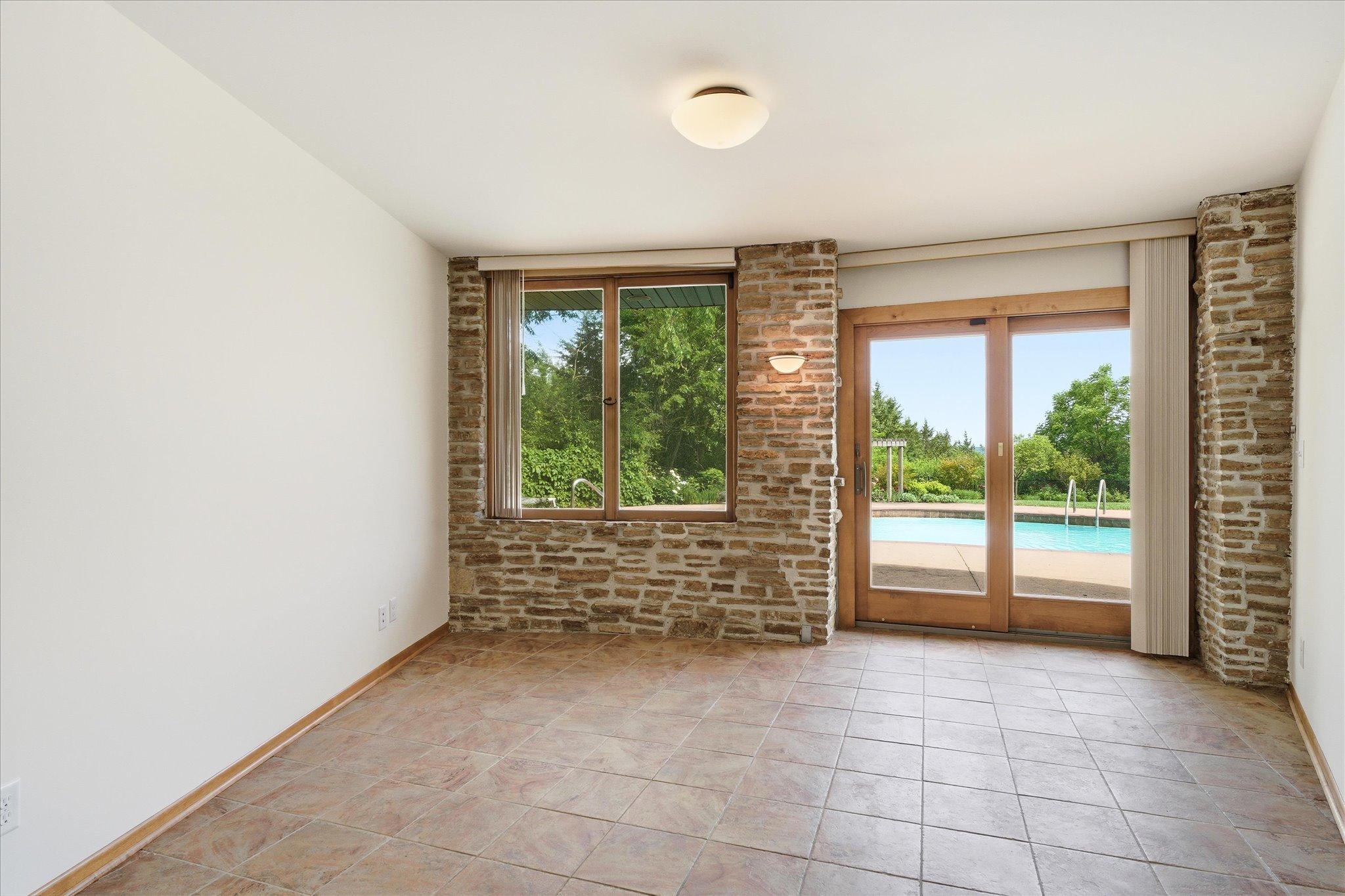 View of Residential at 10129 Eden Prairie Road, Eden Prairie MN 55347, Eden Prairie (35 of 44) - Mike Wilen | Minnesota Team Real Estate