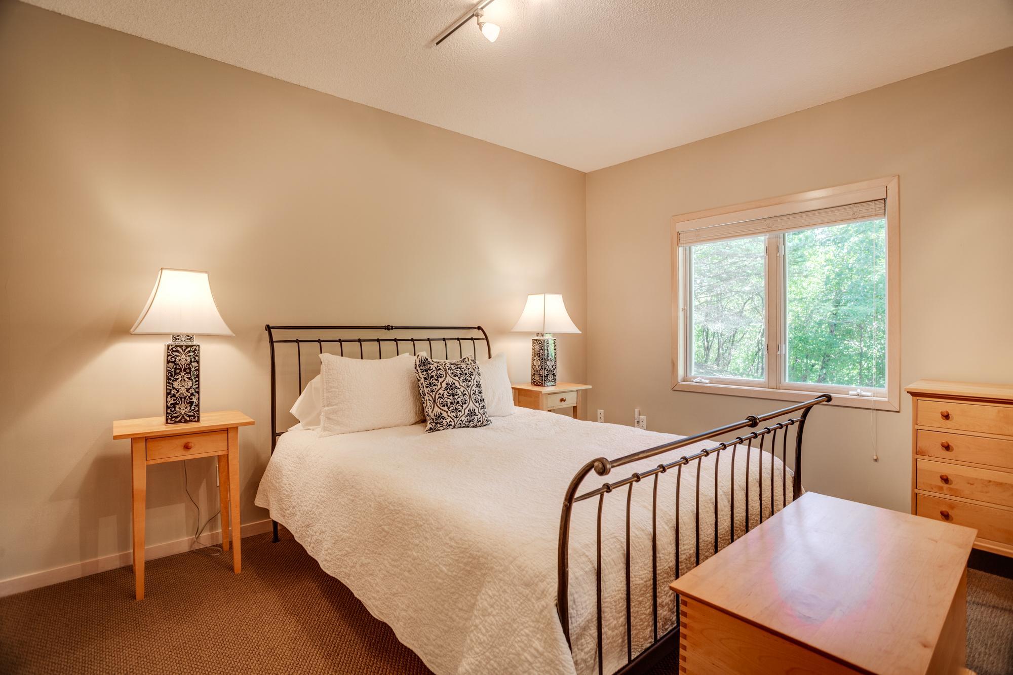 View of Residential at 7089 Crowne Oak Road, Eden Prairie MN 55344, Eden Prairie (39 of 59) - Mike Wilen | Minnesota Team Real Estate