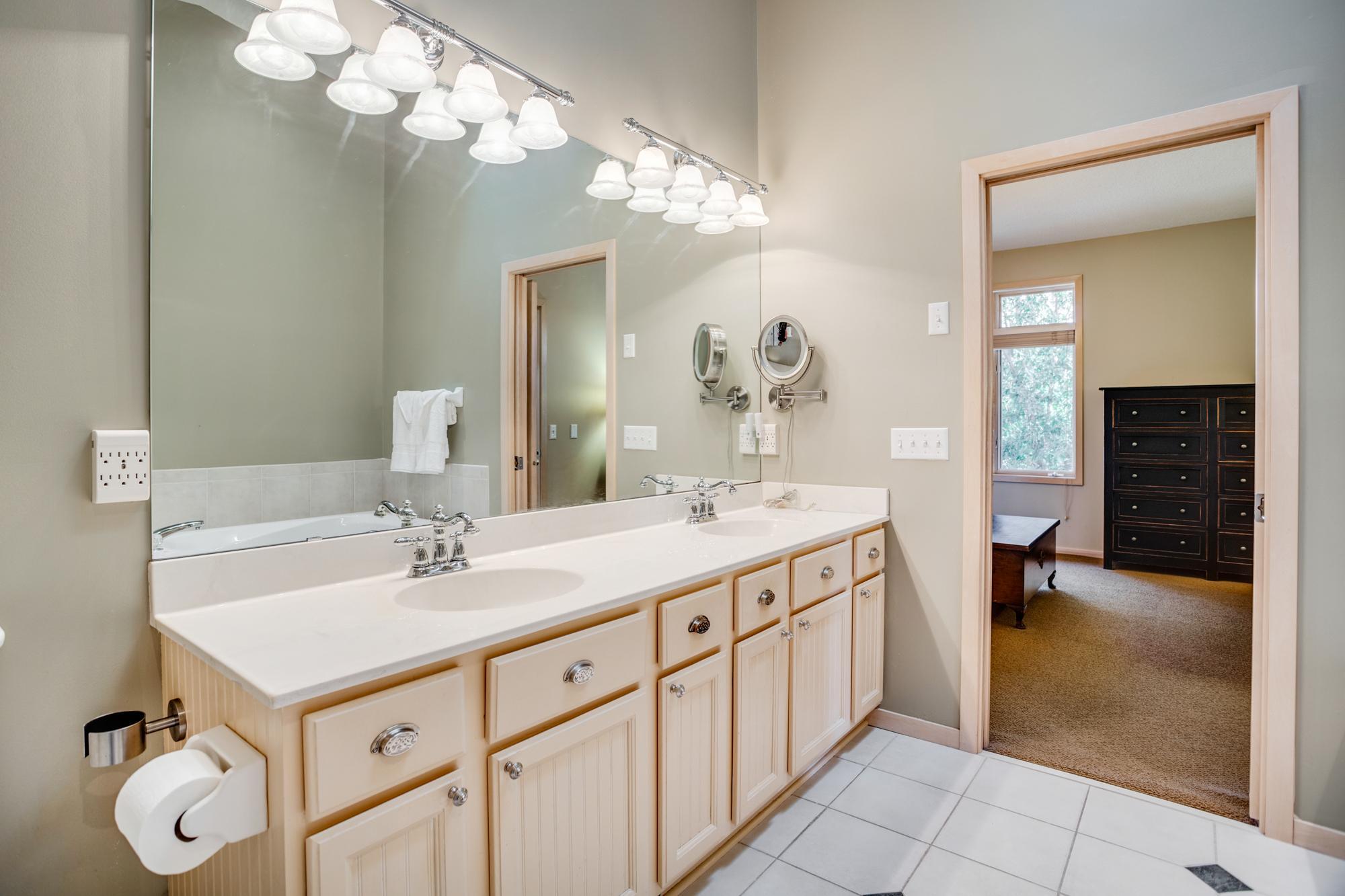 View of Residential at 7089 Crowne Oak Road, Eden Prairie MN 55344, Eden Prairie (40 of 40) - Mike Wilen | Minnesota Team Real Estate
