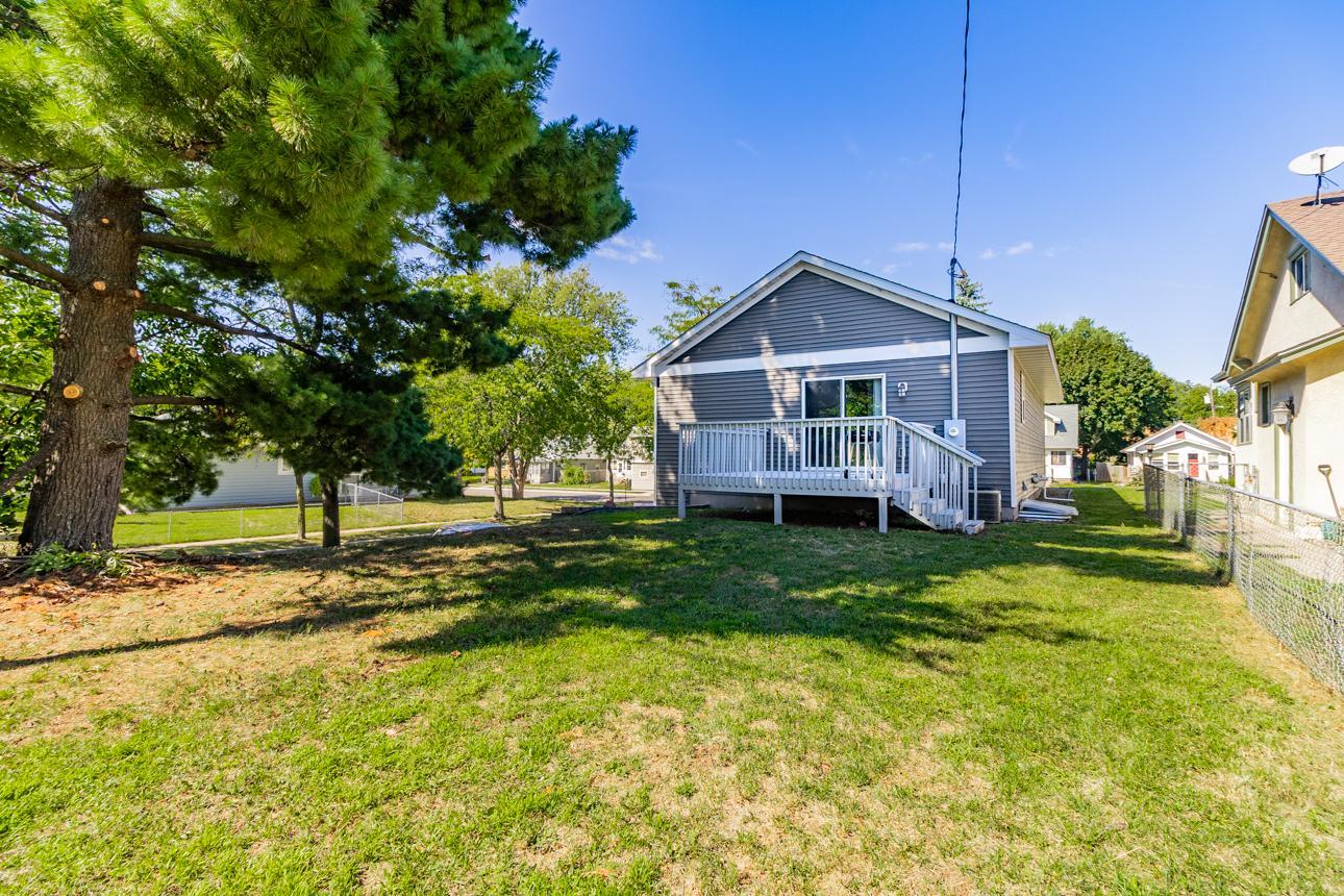 View of Residential at 1662 Minnehaha Avenue, Saint Paul MN 55106, Saint Paul (27 of 30) - Mike Wilen | Minnesota Team Real Estate