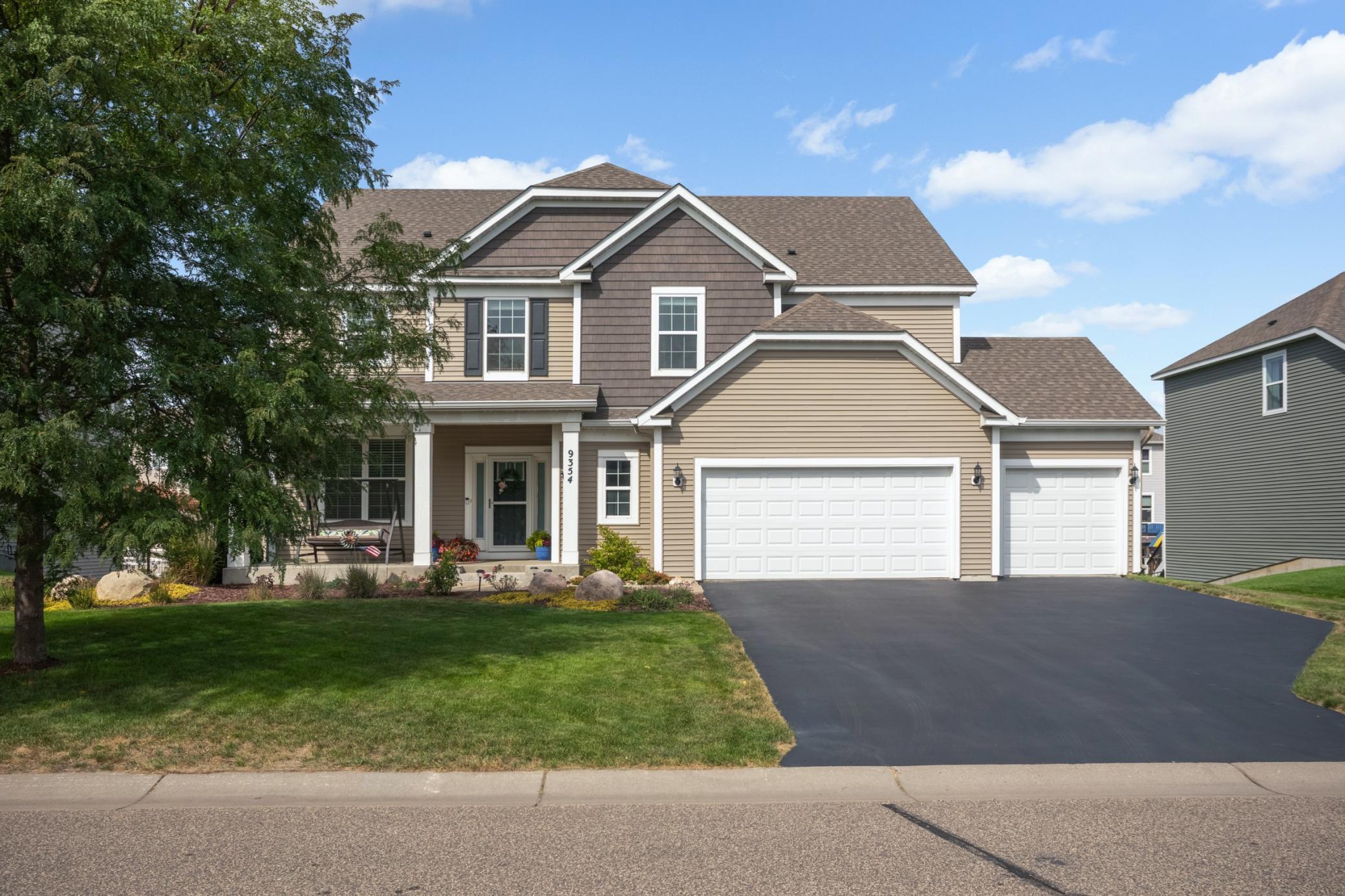 View of Single Family at 9354 Summerlin Road, Woodbury - Mike Wilen | Minnesota Team Real Estate