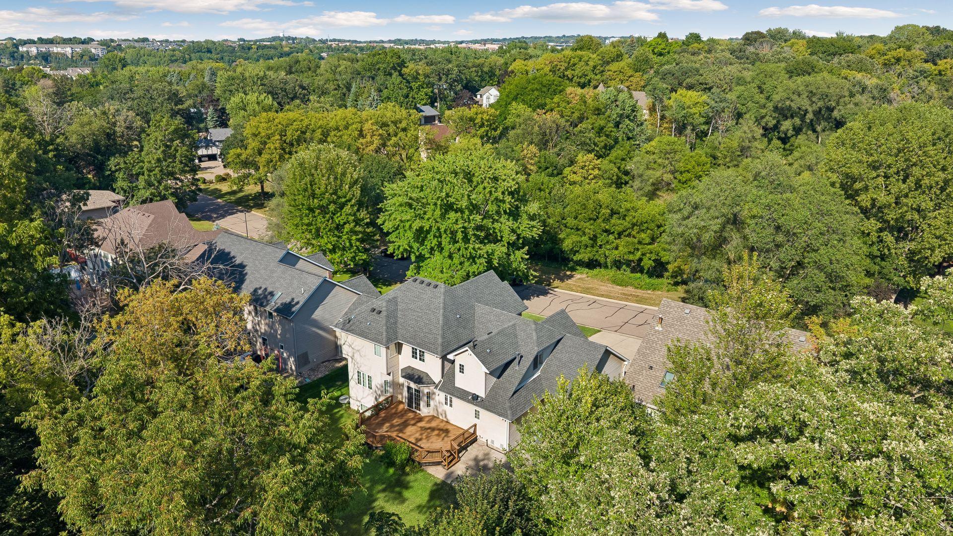 View of Residential at 15016 Viewcrest Lane, Burnsville MN 55306, Burnsville (34 of 63) - Mike Wilen | Minnesota Team Real Estate