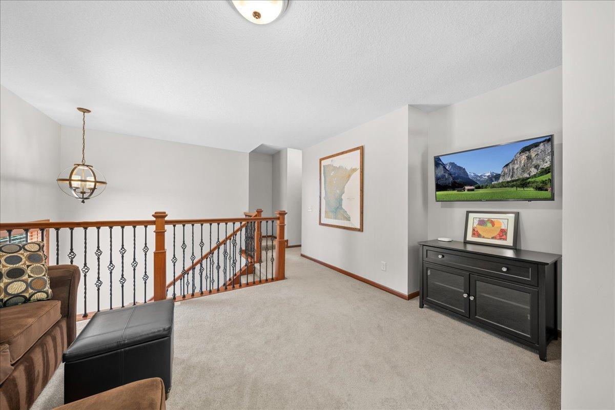 View of Residential at 1618 Headwaters Lane, Woodbury MN 55129, Woodbury (21 of 48) - Mike Wilen | Minnesota Team Real Estate
