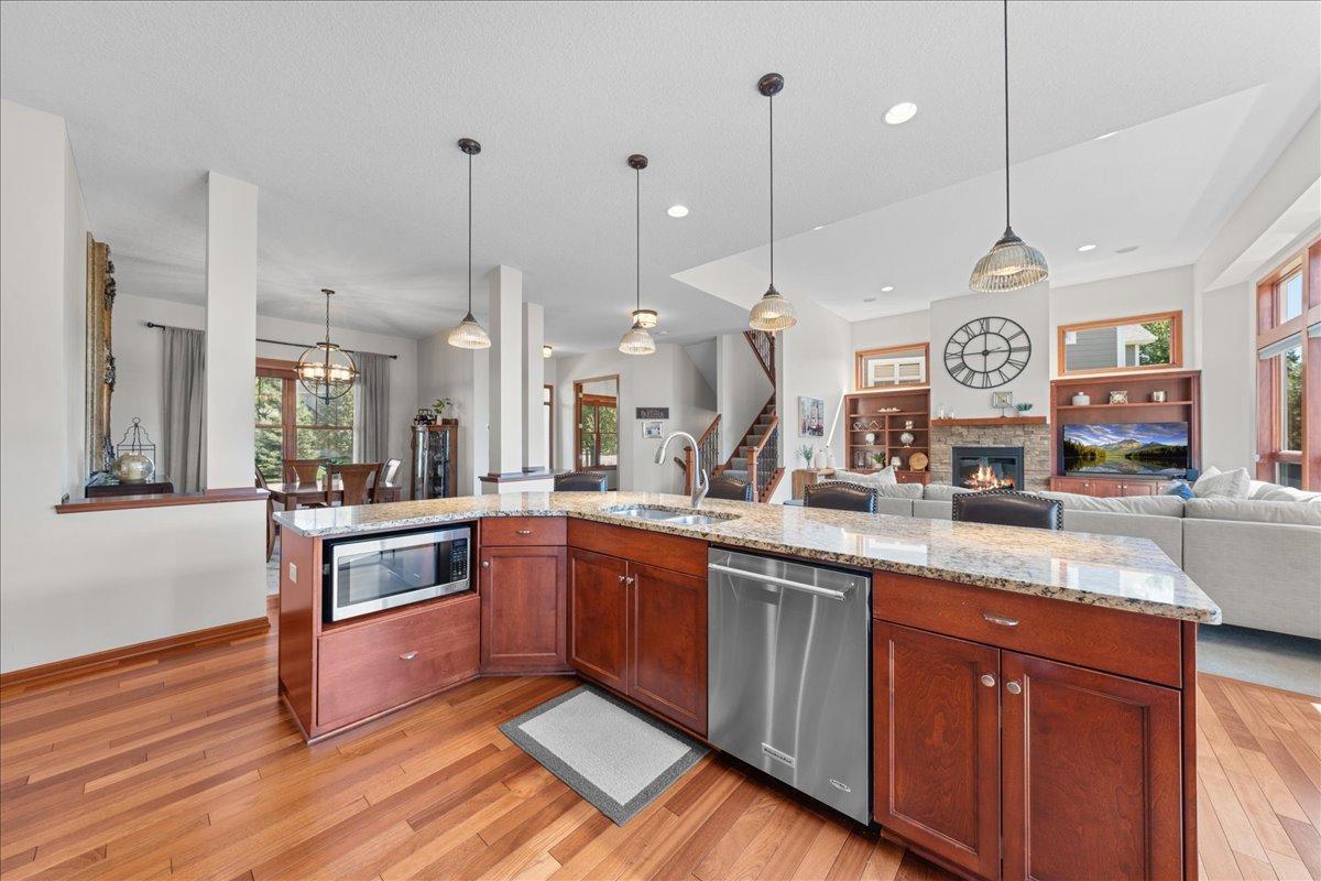 View of Residential at 1618 Headwaters Lane, Woodbury MN 55129, Woodbury (9 of 48) - Mike Wilen | Minnesota Team Real Estate