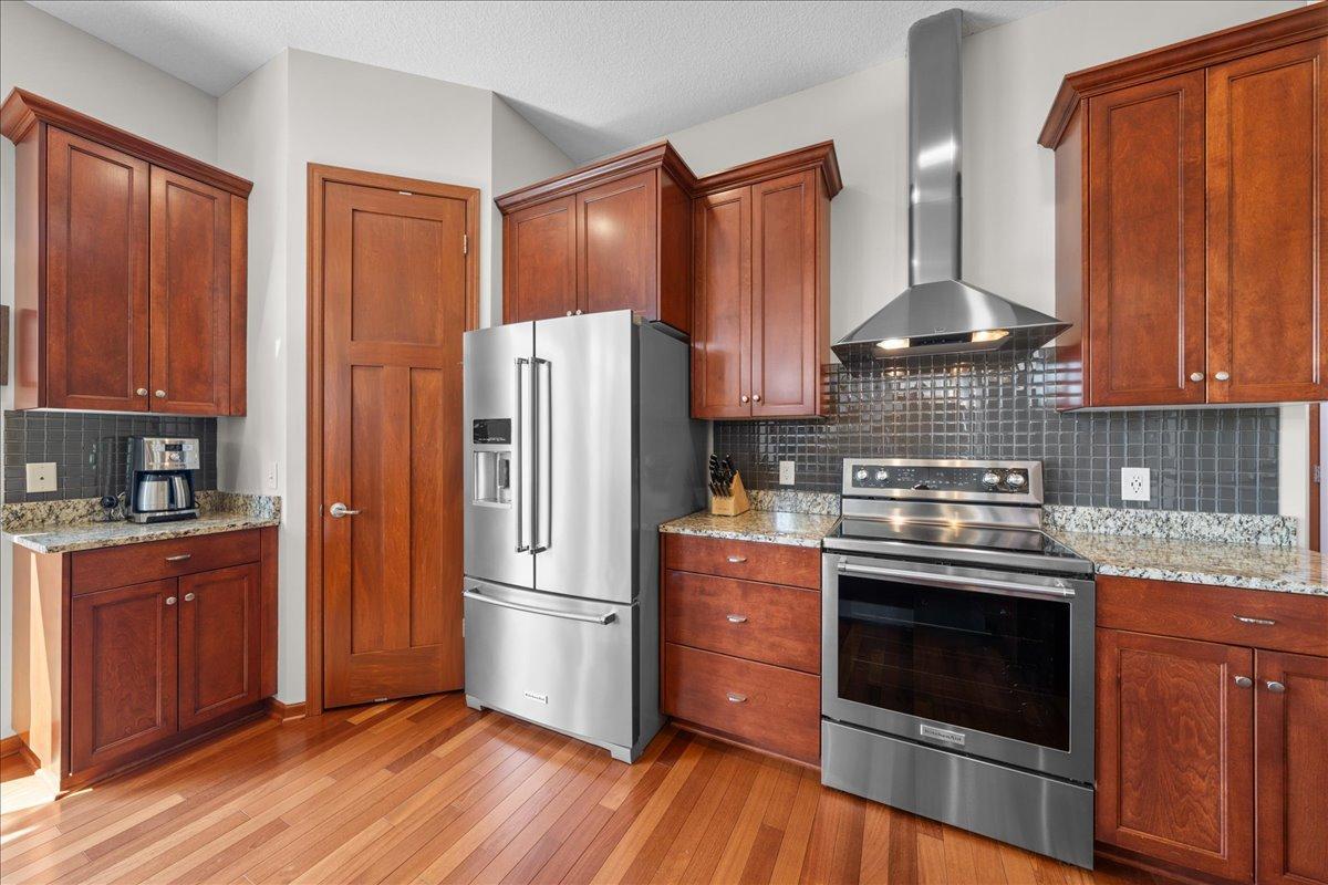 View of Residential at 1618 Headwaters Lane, Woodbury MN 55129, Woodbury (8 of 48) - Mike Wilen | Minnesota Team Real Estate