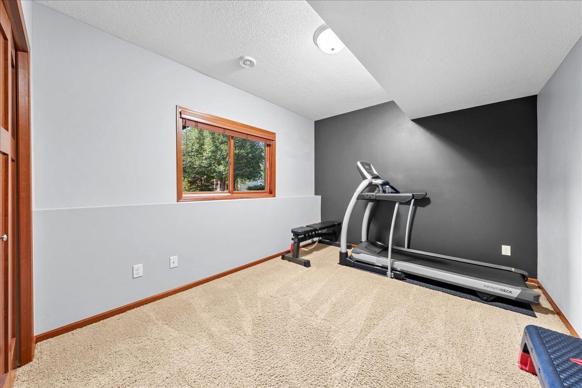 View of Residential at 1618 Headwaters Lane, Woodbury MN 55129, Woodbury (39 of 48) - Mike Wilen | Minnesota Team Real Estate