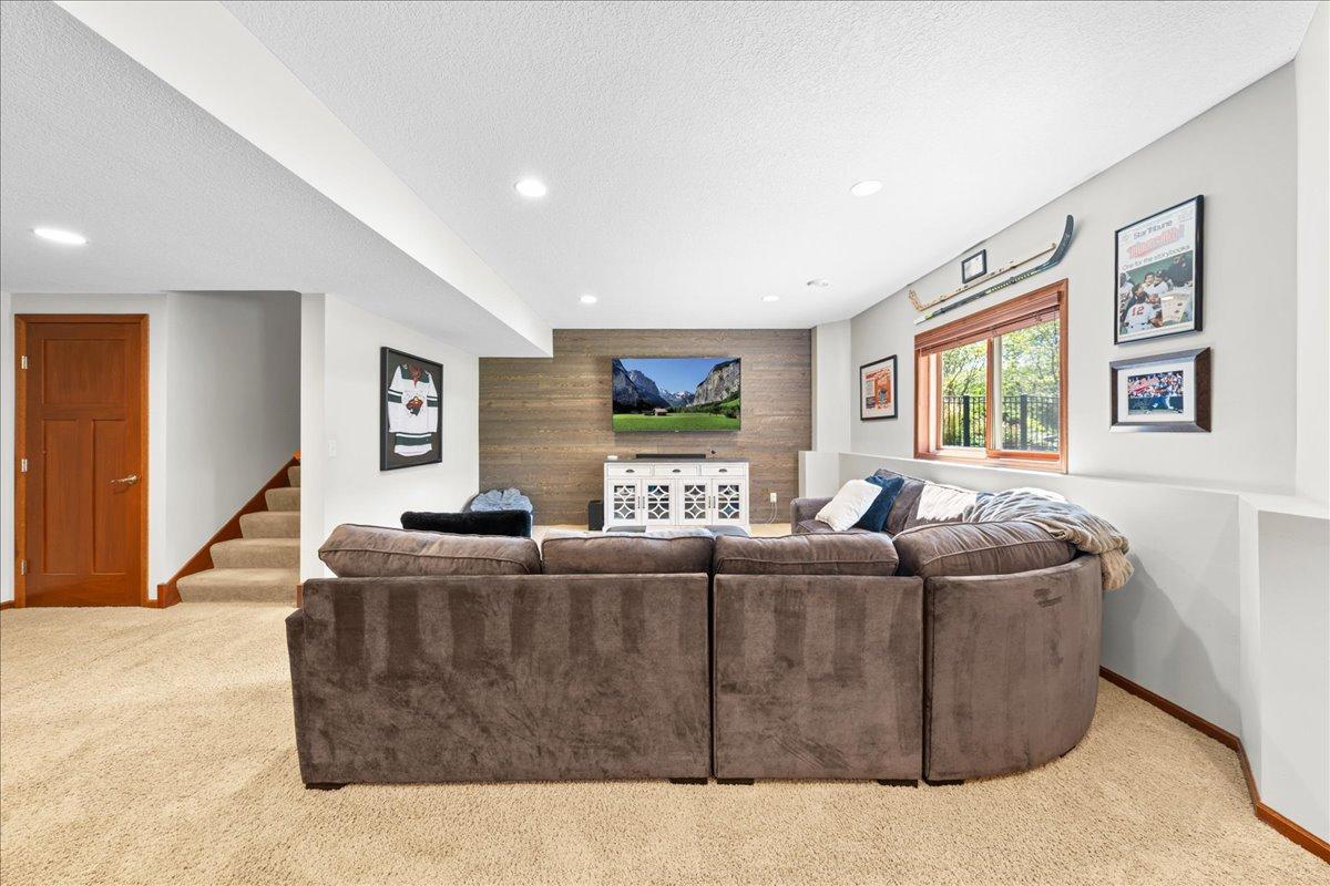 View of Residential at 1618 Headwaters Lane, Woodbury MN 55129, Woodbury (35 of 48) - Mike Wilen | Minnesota Team Real Estate
