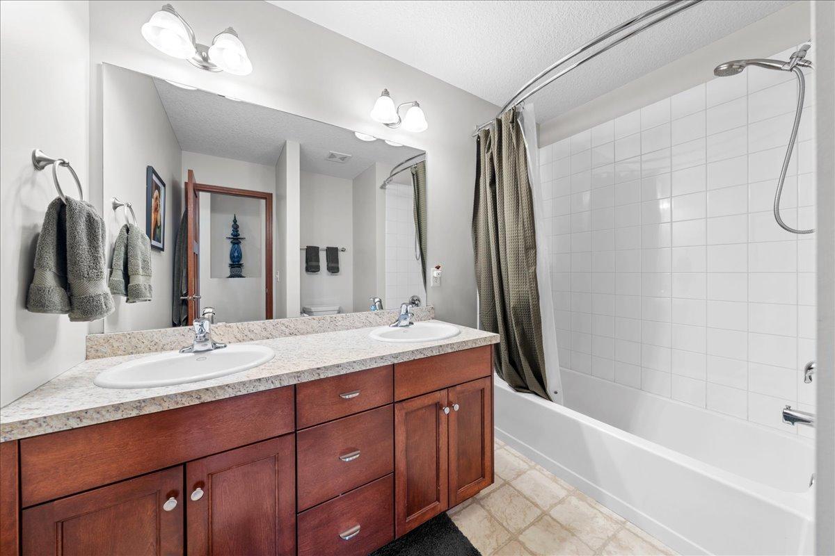 View of Residential at 1618 Headwaters Lane, Woodbury MN 55129, Woodbury (30 of 48) - Mike Wilen | Minnesota Team Real Estate