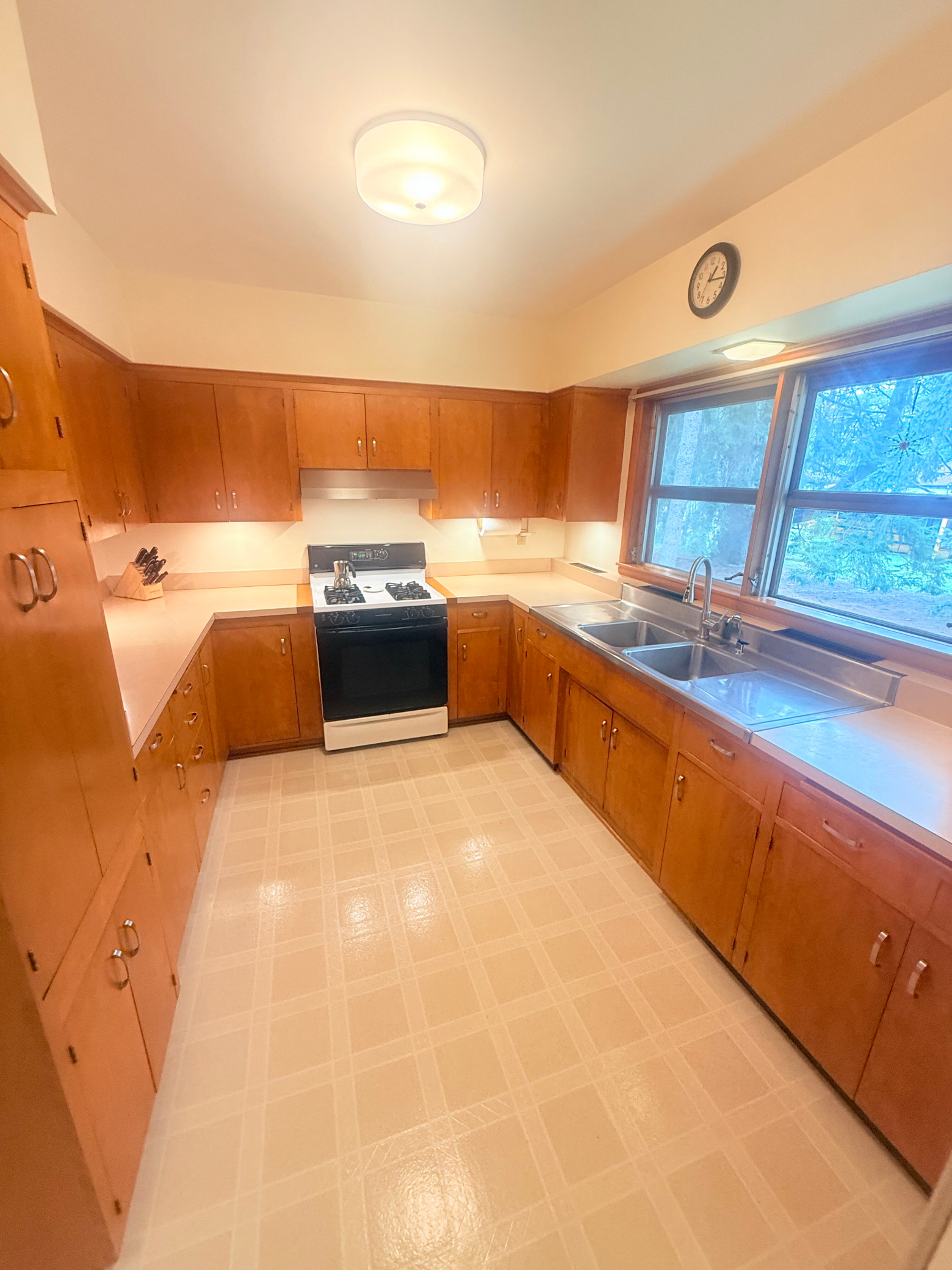 View of Residential at 1807 Birch Lake Avenue, White Bear Lake MN 55110, White Bear Lake (10 of 36) - Mike Wilen | Minnesota Team Real Estate