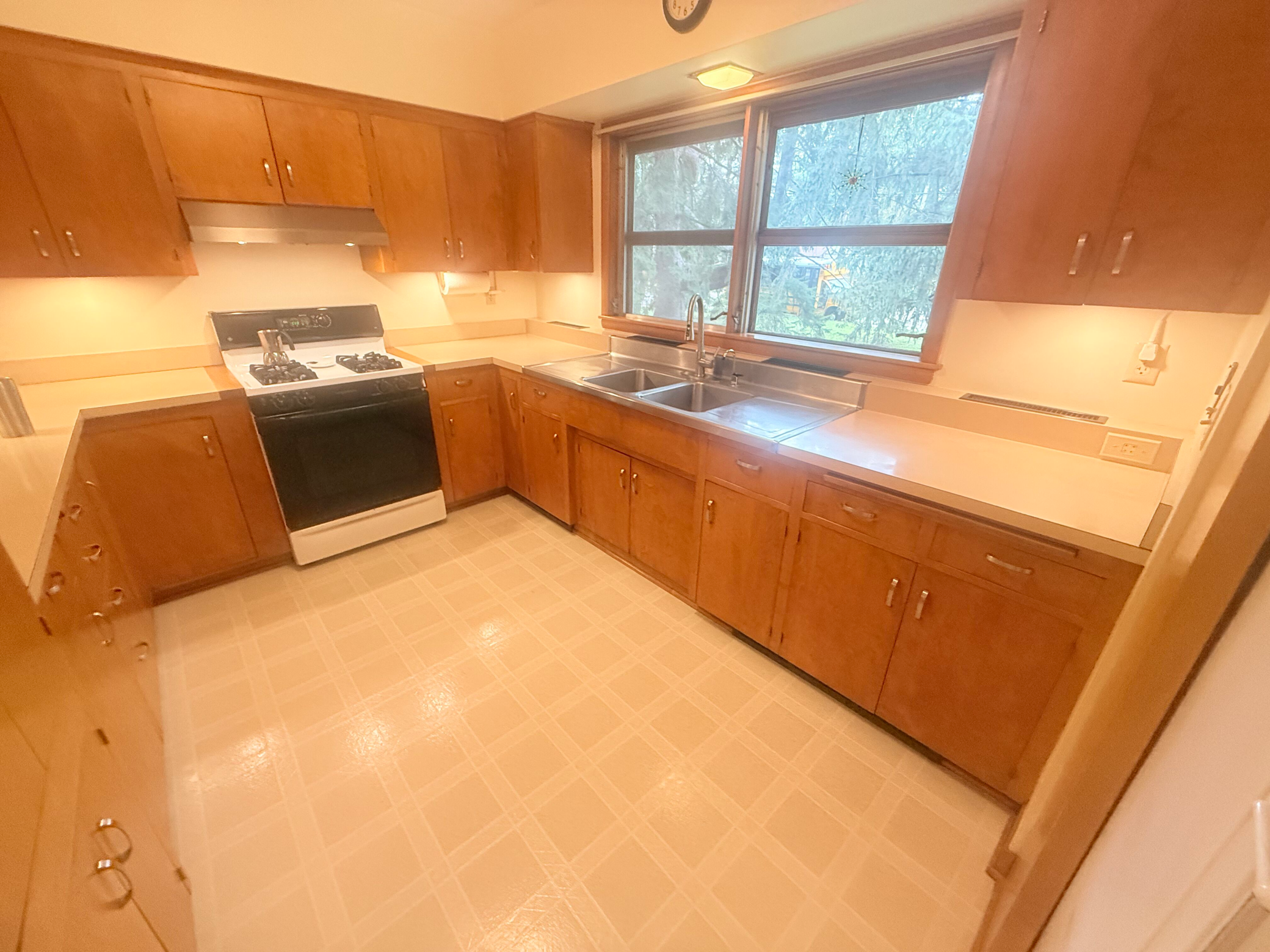 View of Residential at 1807 Birch Lake Avenue, White Bear Lake MN 55110, White Bear Lake (9 of 36) - Mike Wilen | Minnesota Team Real Estate