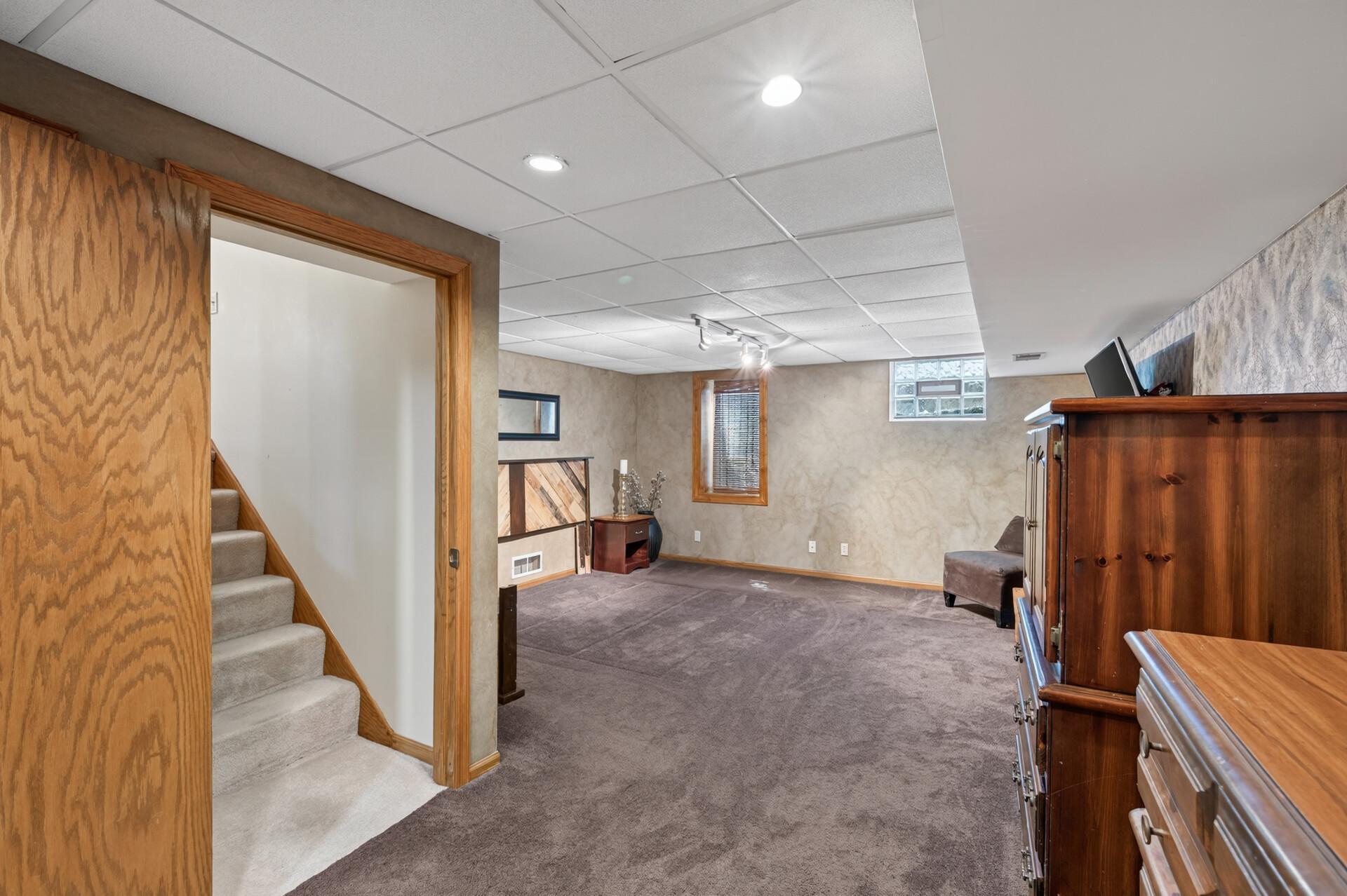 View of Residential at 8746 Highwood Way, Apple Valley MN 55124, Apple Valley (20 of 25) - Mike Wilen | Minnesota Team Real Estate