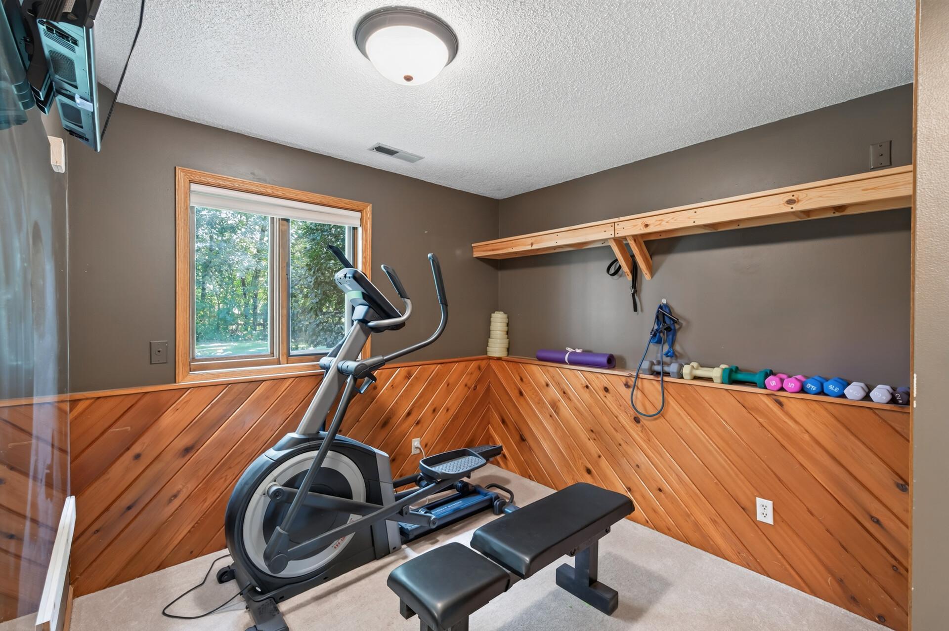 View of Residential at 8746 Highwood Way, Apple Valley MN 55124, Apple Valley (19 of 25) - Mike Wilen | Minnesota Team Real Estate