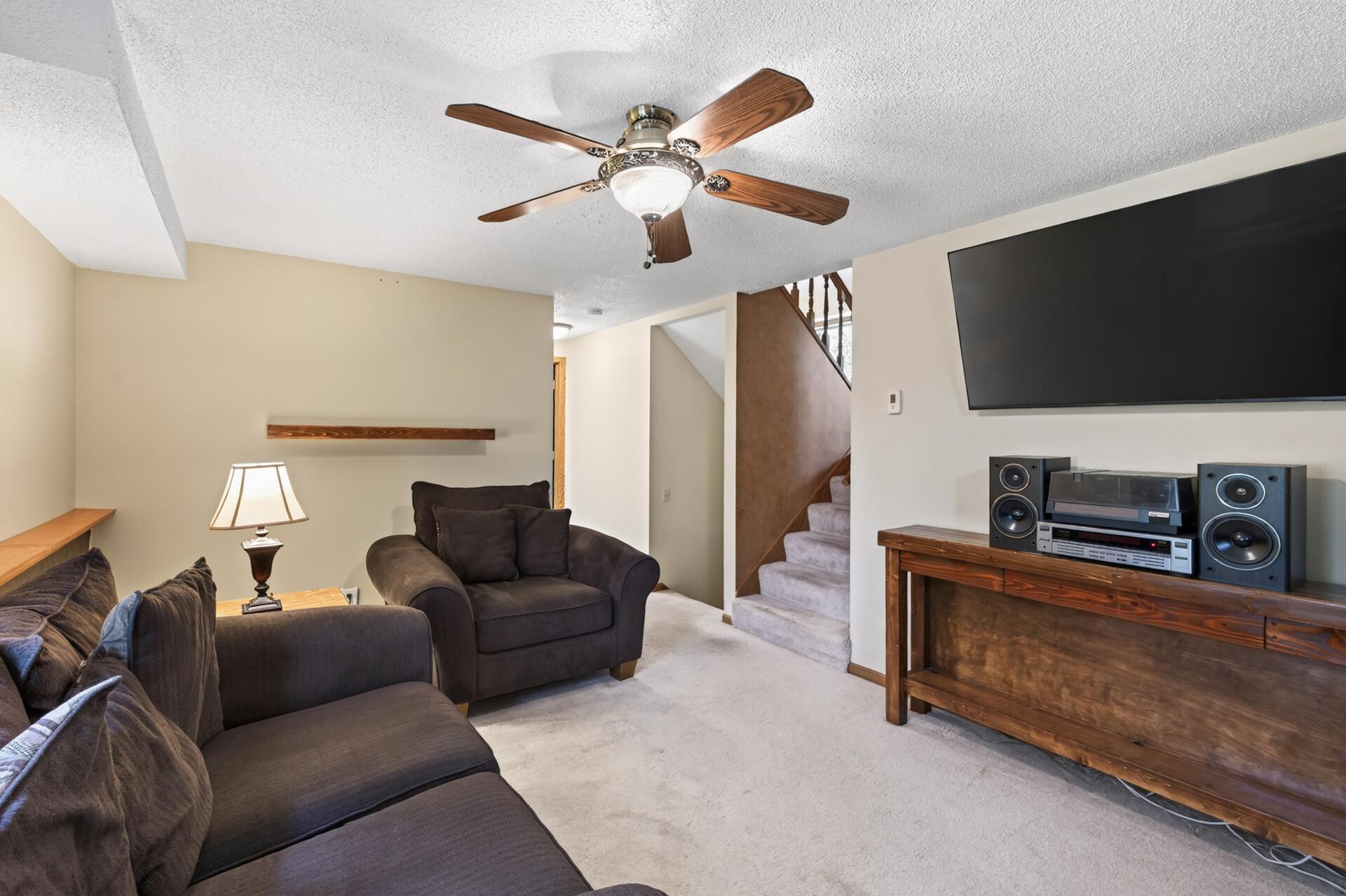 View of Residential at 8746 Highwood Way, Apple Valley MN 55124, Apple Valley (17 of 25) - Mike Wilen | Minnesota Team Real Estate