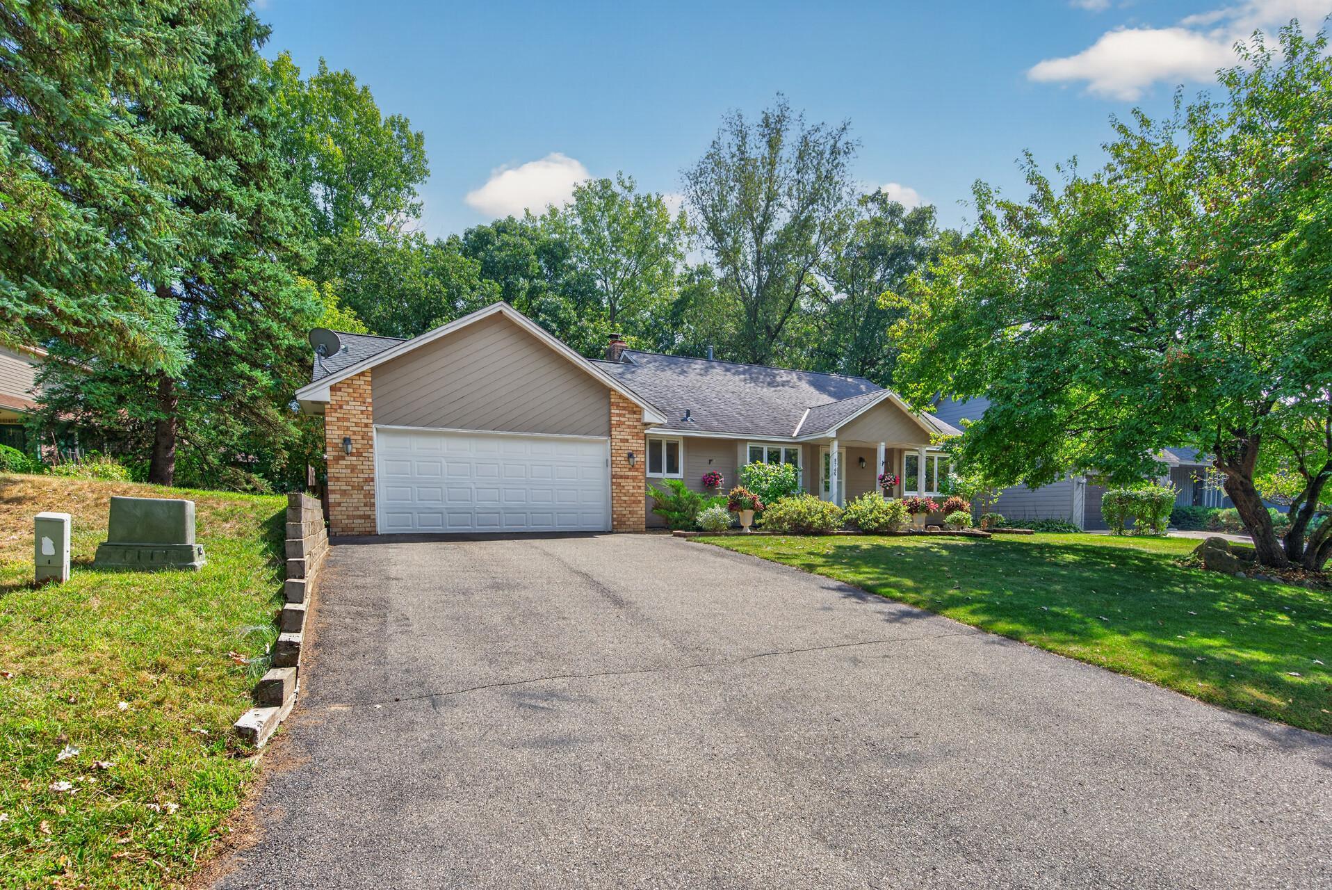 View of Single Family at 8746 Highwood Way, Apple Valley - Mike Wilen | Minnesota Team Real Estate