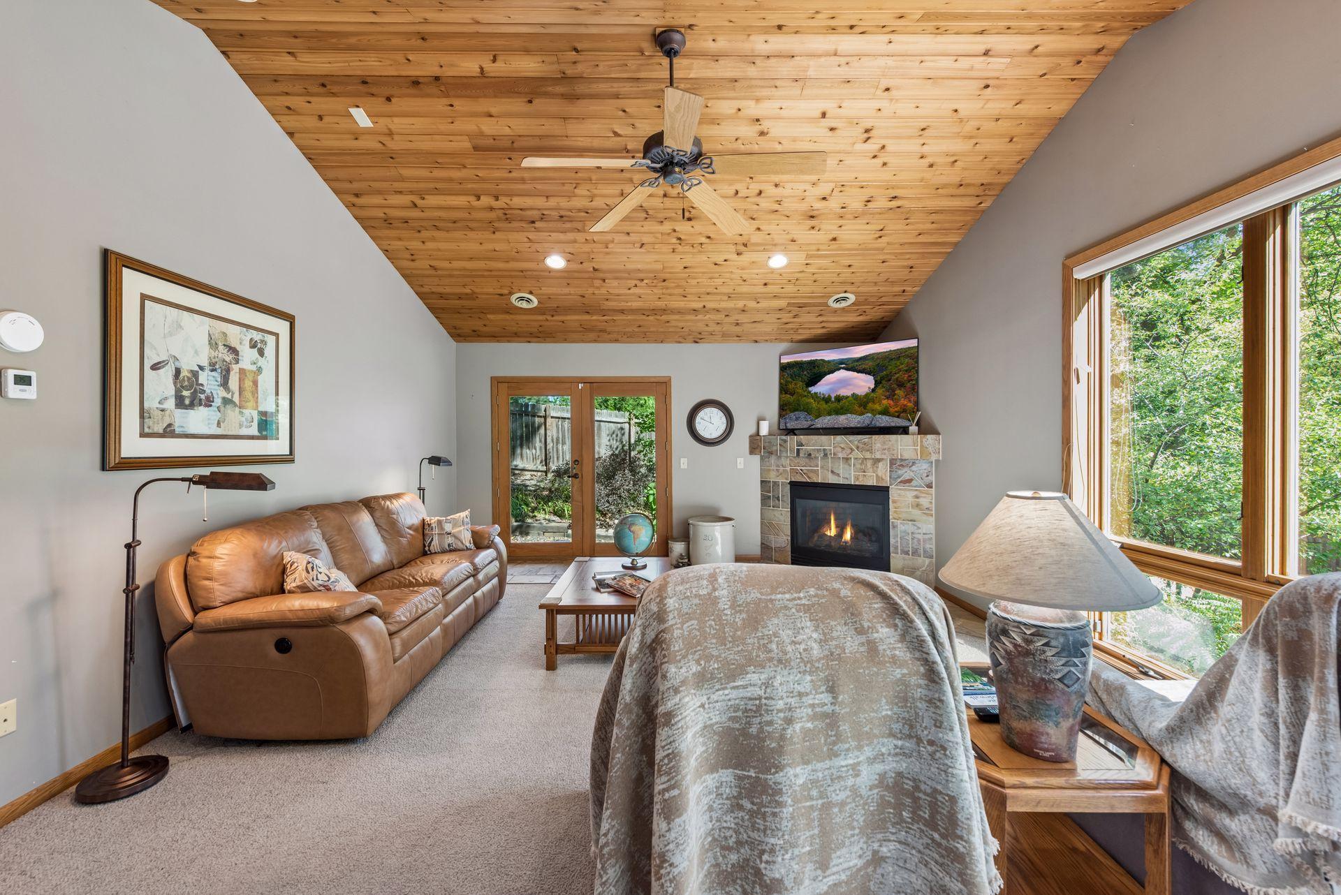 View of Residential at 15509 Holdridge Road, Wayzata MN 55391, Wayzata (23 of 61) - Mike Wilen | Minnesota Team Real Estate
