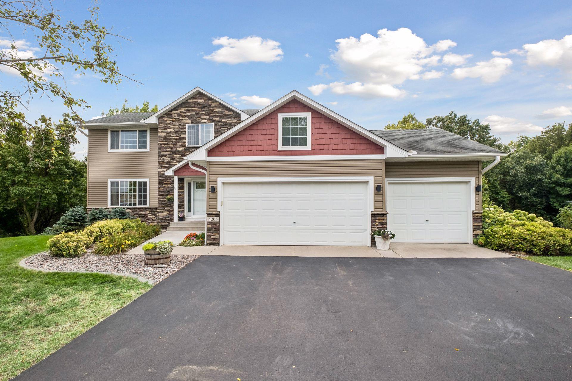 View of Single Family at 4205 Walnut Road, Saint Bonifacius - Mike Wilen | Minnesota Team Real Estate