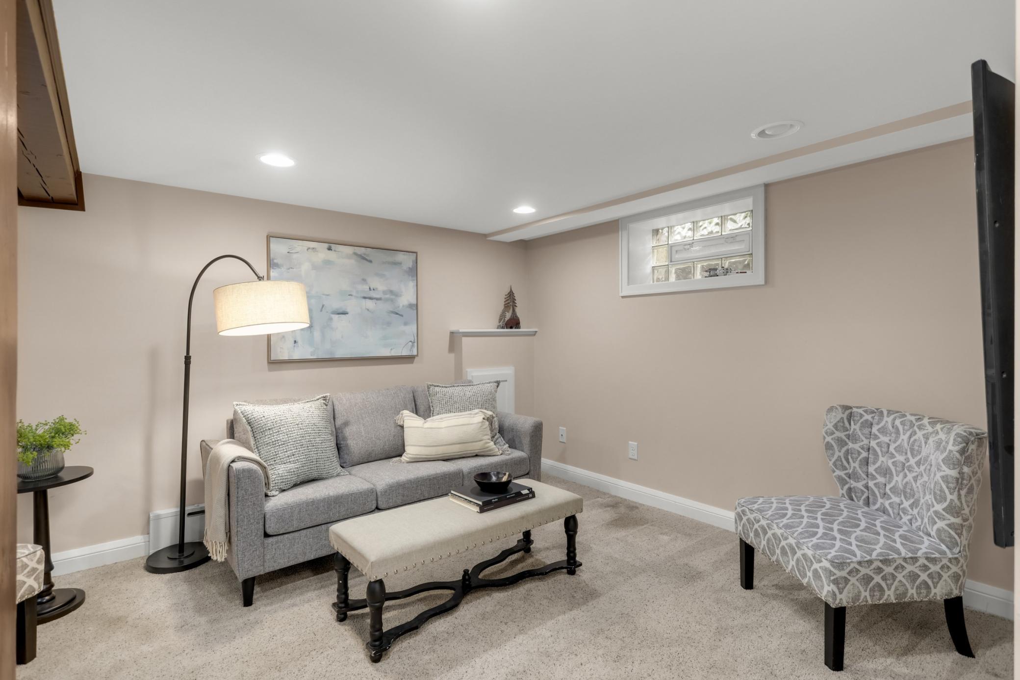 View of Residential at 2194 Stanford Avenue, Saint Paul MN 55105, Saint Paul (25 of 40) - Mike Wilen | Minnesota Team Real Estate