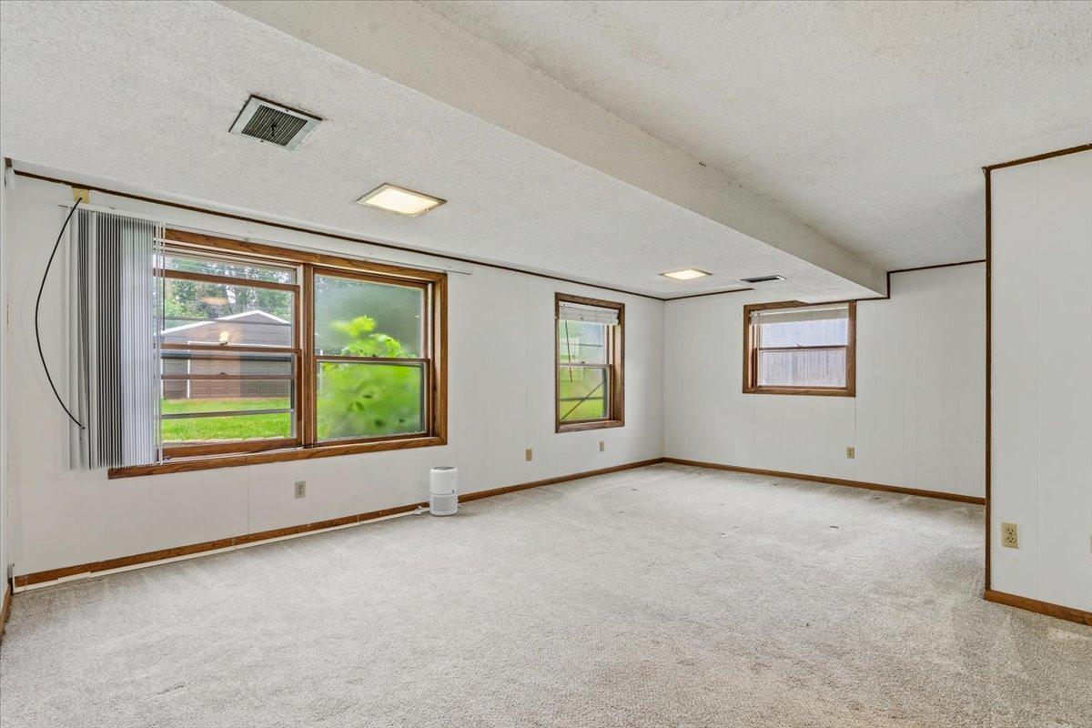 View of Residential Income at 6193 49th Street, Oakdale MN 55128, Oakdale (50 of 68) - Mike Wilen | Minnesota Team Real Estate