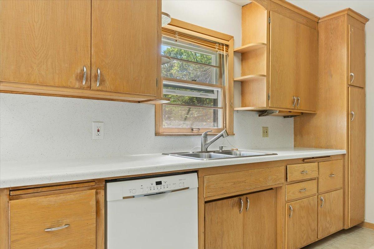 View of Residential Income at 6193 49th Street, Oakdale MN 55128, Oakdale (11 of 68) - Mike Wilen | Minnesota Team Real Estate