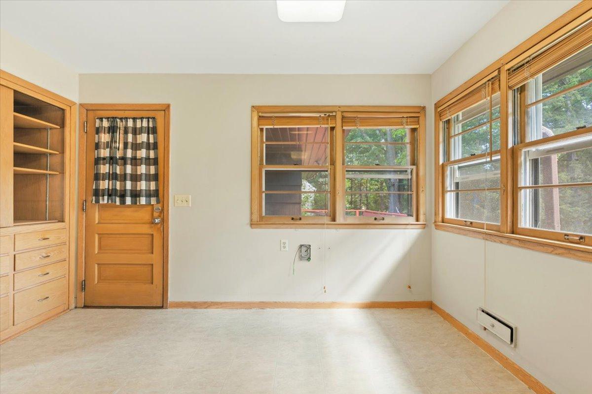 View of Residential Income at 6193 49th Street, Oakdale MN 55128, Oakdale (8 of 68) - Mike Wilen | Minnesota Team Real Estate