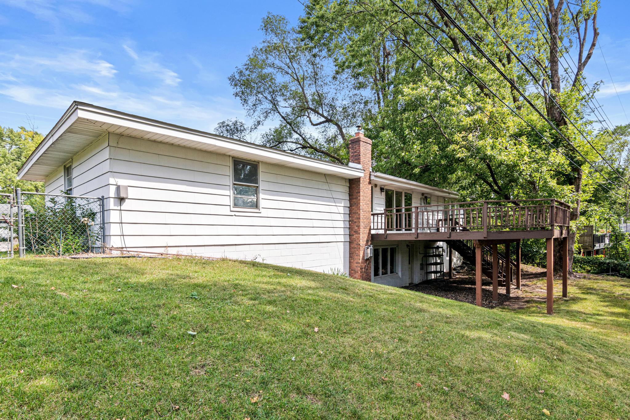 View of Residential at 4609 Terracewood Drive, Bloomington MN 55437, Bloomington (26 of 35) - Mike Wilen | Minnesota Team Real Estate
