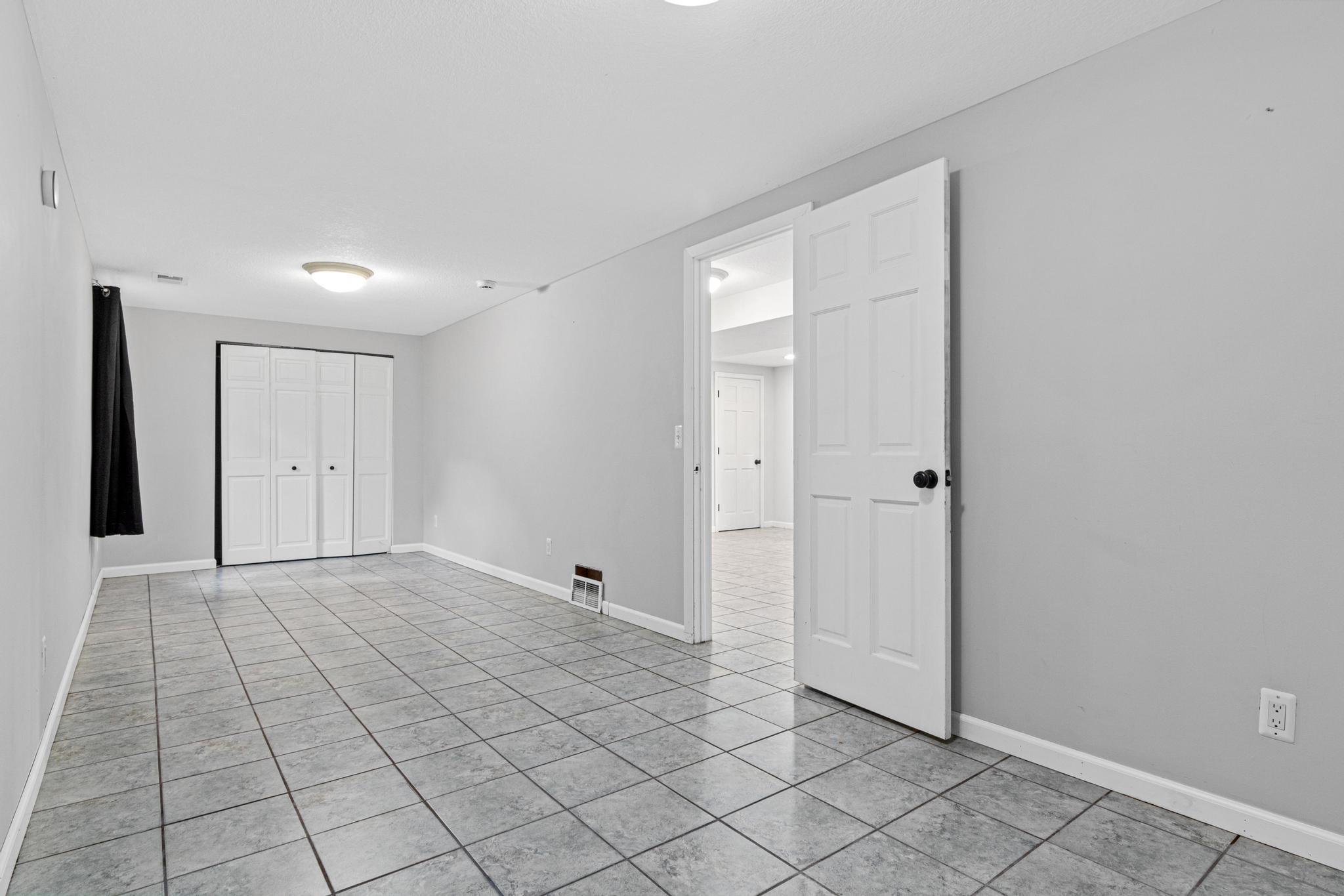 View of Residential at 4609 Terracewood Drive, Bloomington MN 55437, Bloomington (17 of 35) - Mike Wilen | Minnesota Team Real Estate
