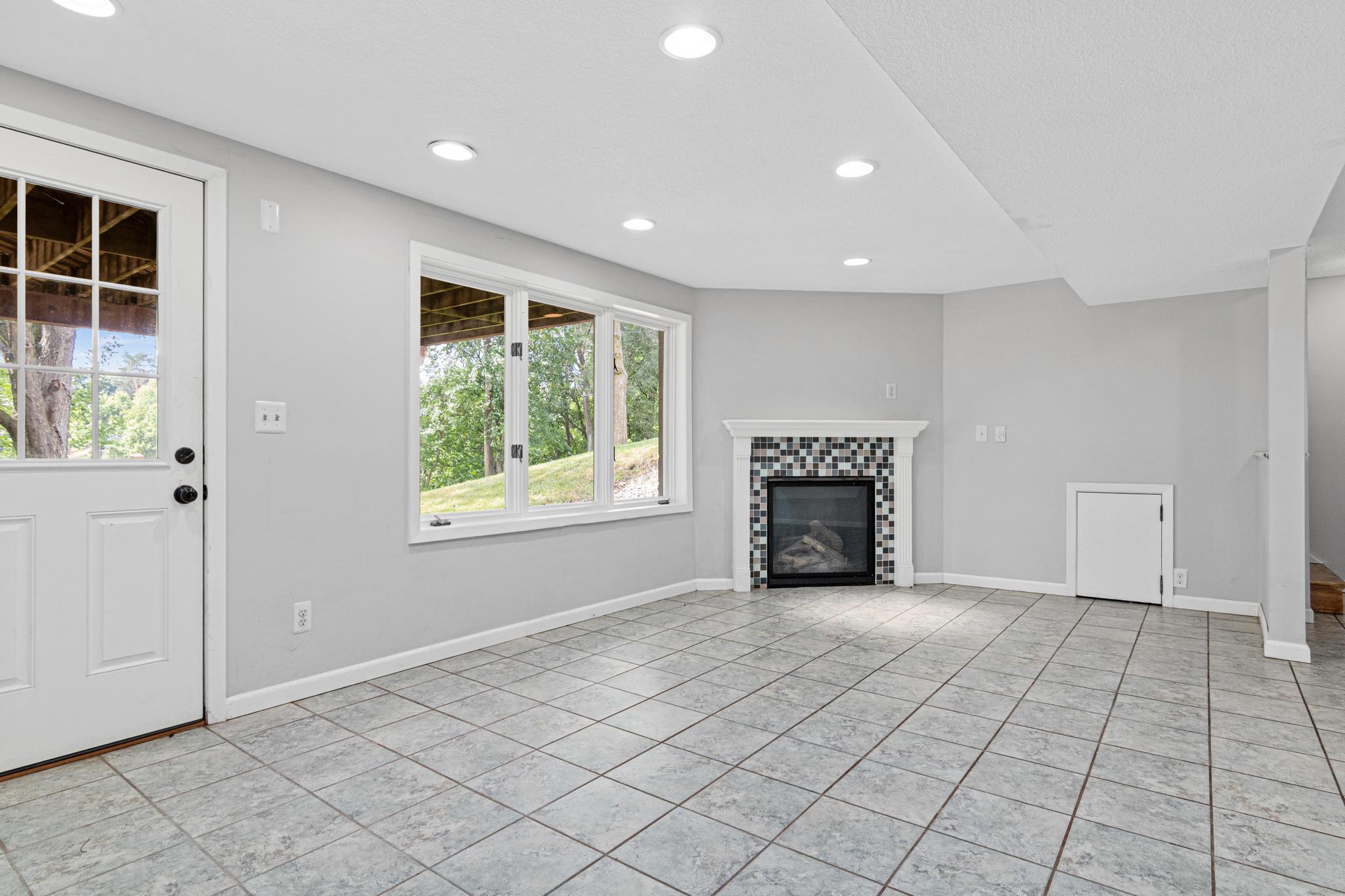 View of Residential at 4609 Terracewood Drive, Bloomington MN 55437, Bloomington (14 of 35) - Mike Wilen | Minnesota Team Real Estate