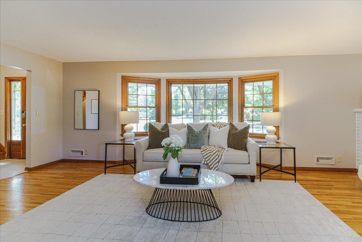 View of Residential at 200 Harold Drive, Burnsville MN 55337, Burnsville (8 of 52) - Mike Wilen | Minnesota Team Real Estate