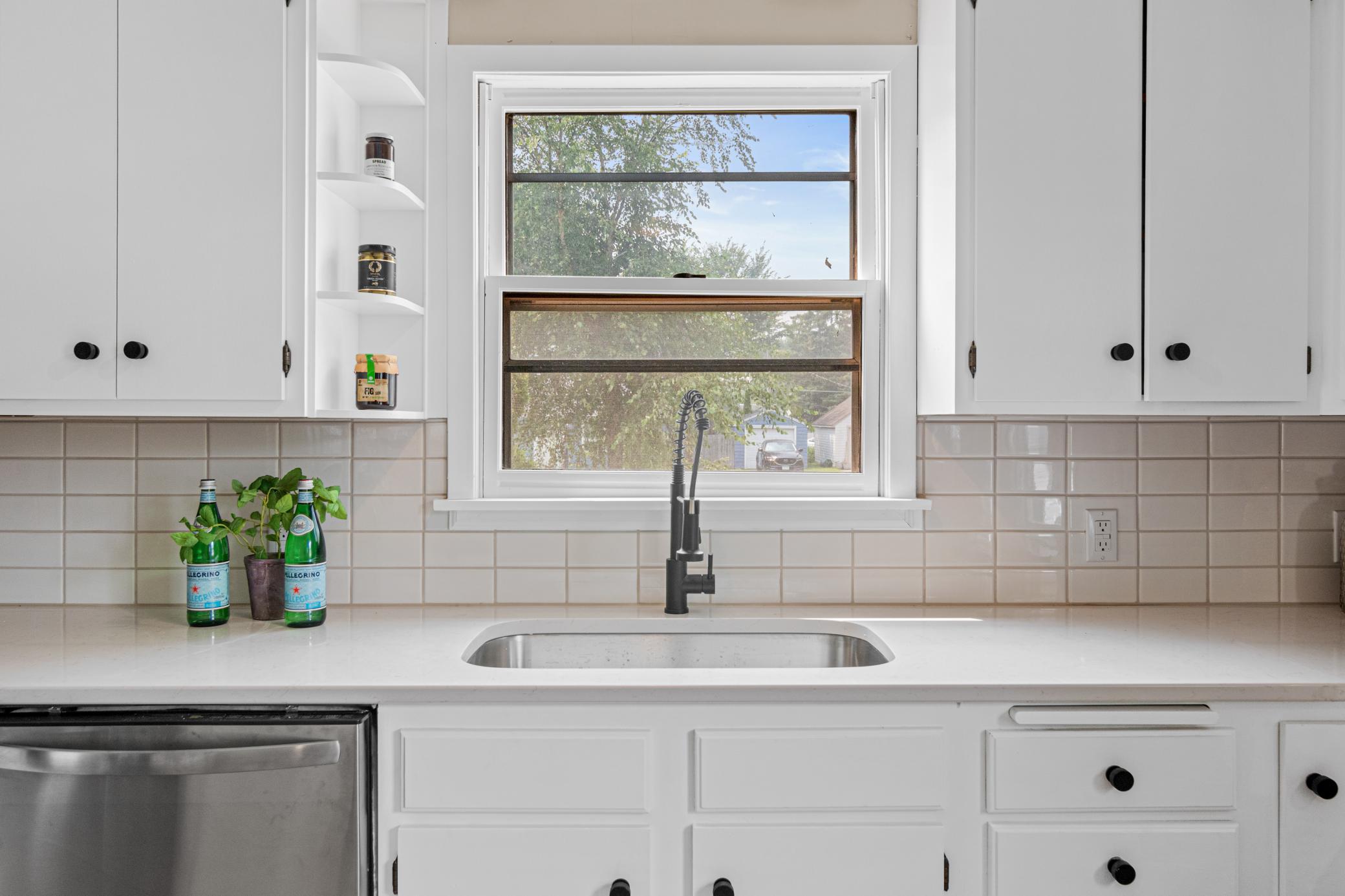 View of Residential at 1394 Mackubin Street, Saint Paul MN 55117, Saint Paul (5 of 30) - Mike Wilen | Minnesota Team Real Estate
