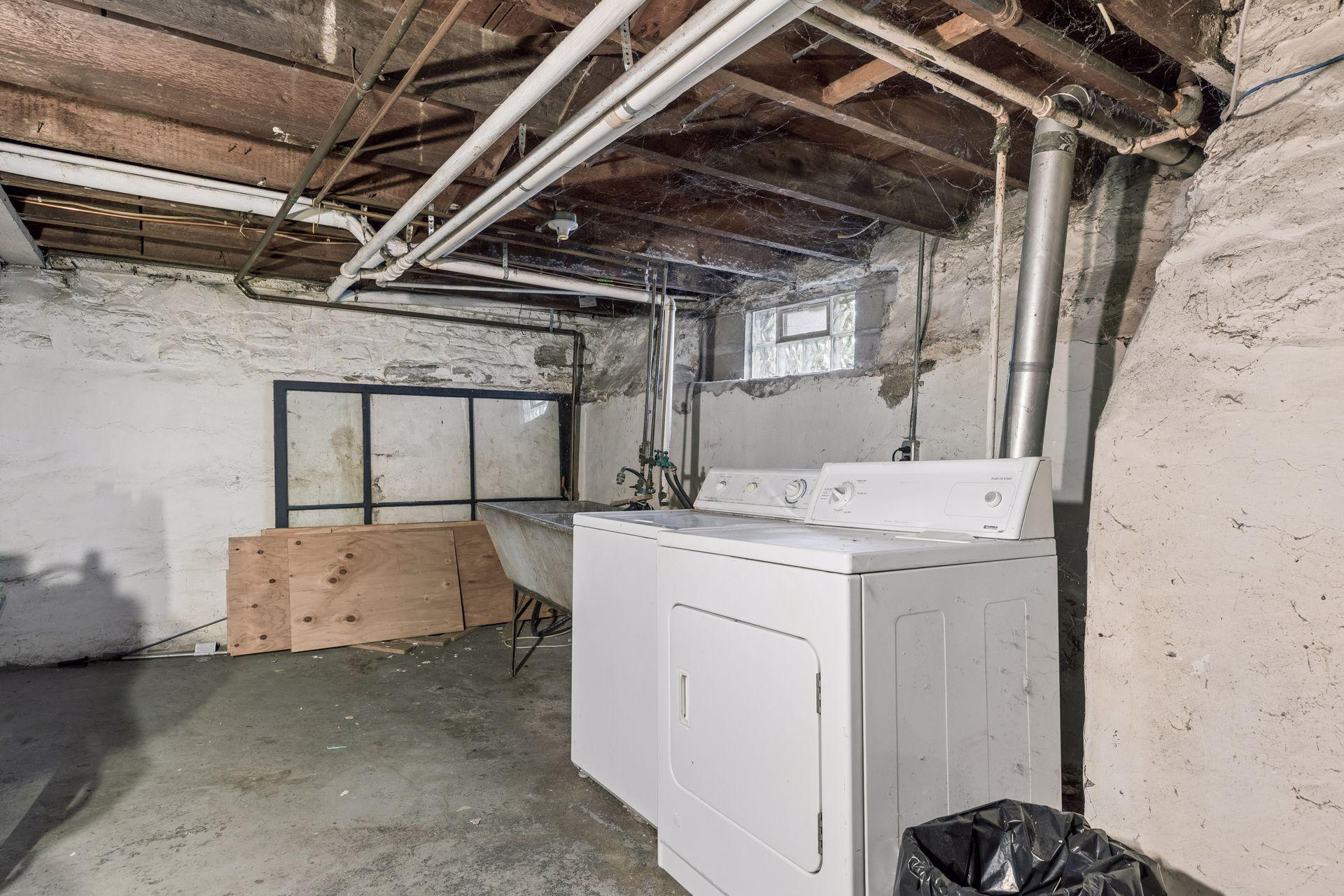 View of Residential Income at 2542 Garfield Avenue, Minneapolis MN 55405, Minneapolis (25 of 49) - Mike Wilen | Minnesota Team Real Estate