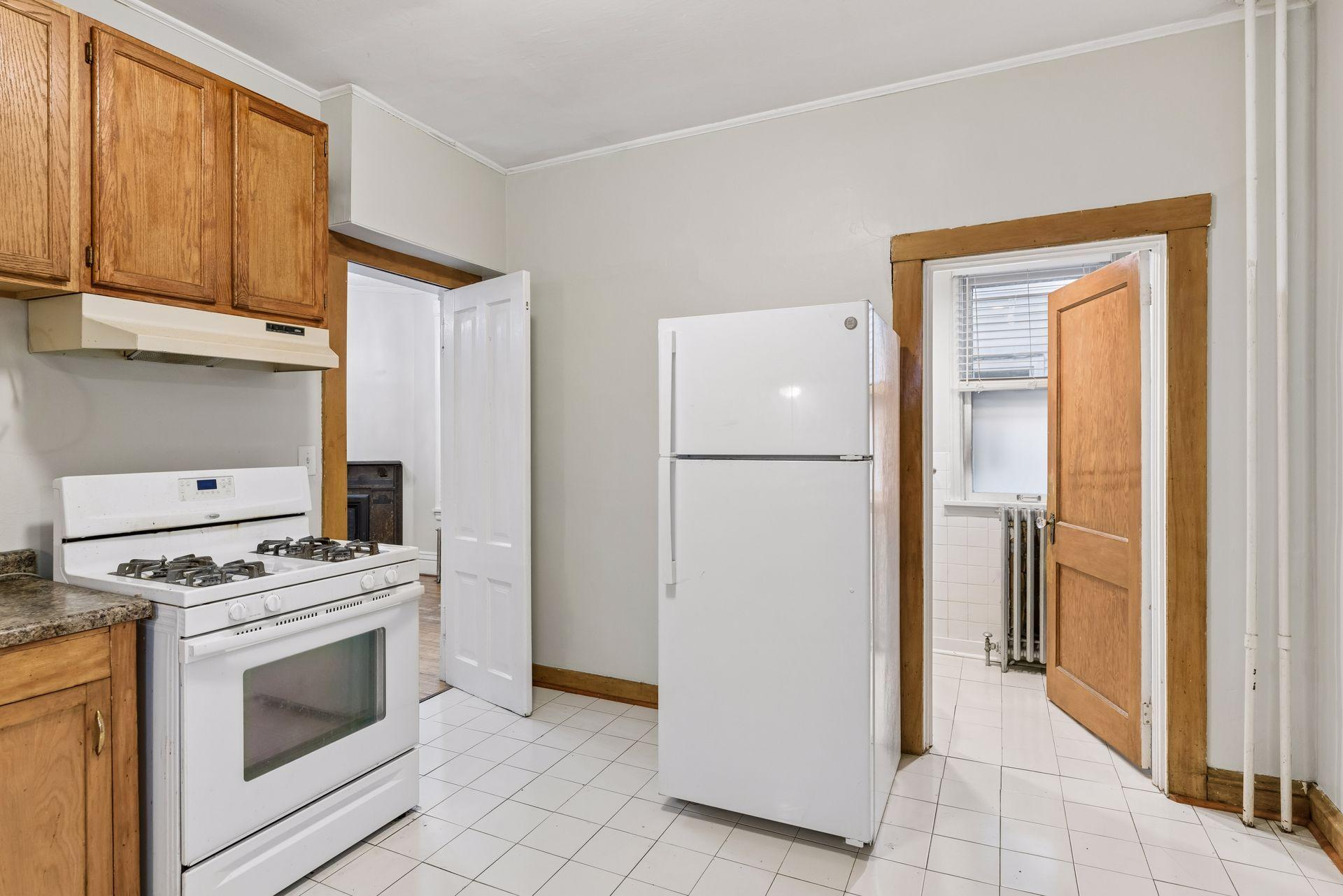 View of Residential Income at 2542 Garfield Avenue, Minneapolis MN 55405, Minneapolis (14 of 49) - Mike Wilen | Minnesota Team Real Estate