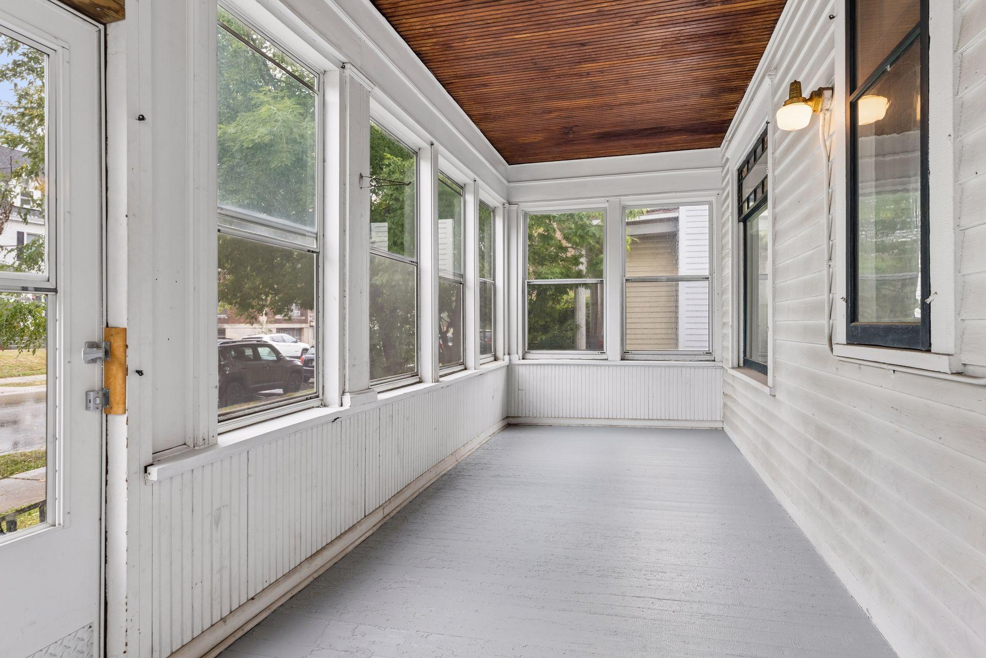 View of Residential Income at 2542 Garfield Avenue, Minneapolis MN 55405, Minneapolis (48 of 49) - Mike Wilen | Minnesota Team Real Estate