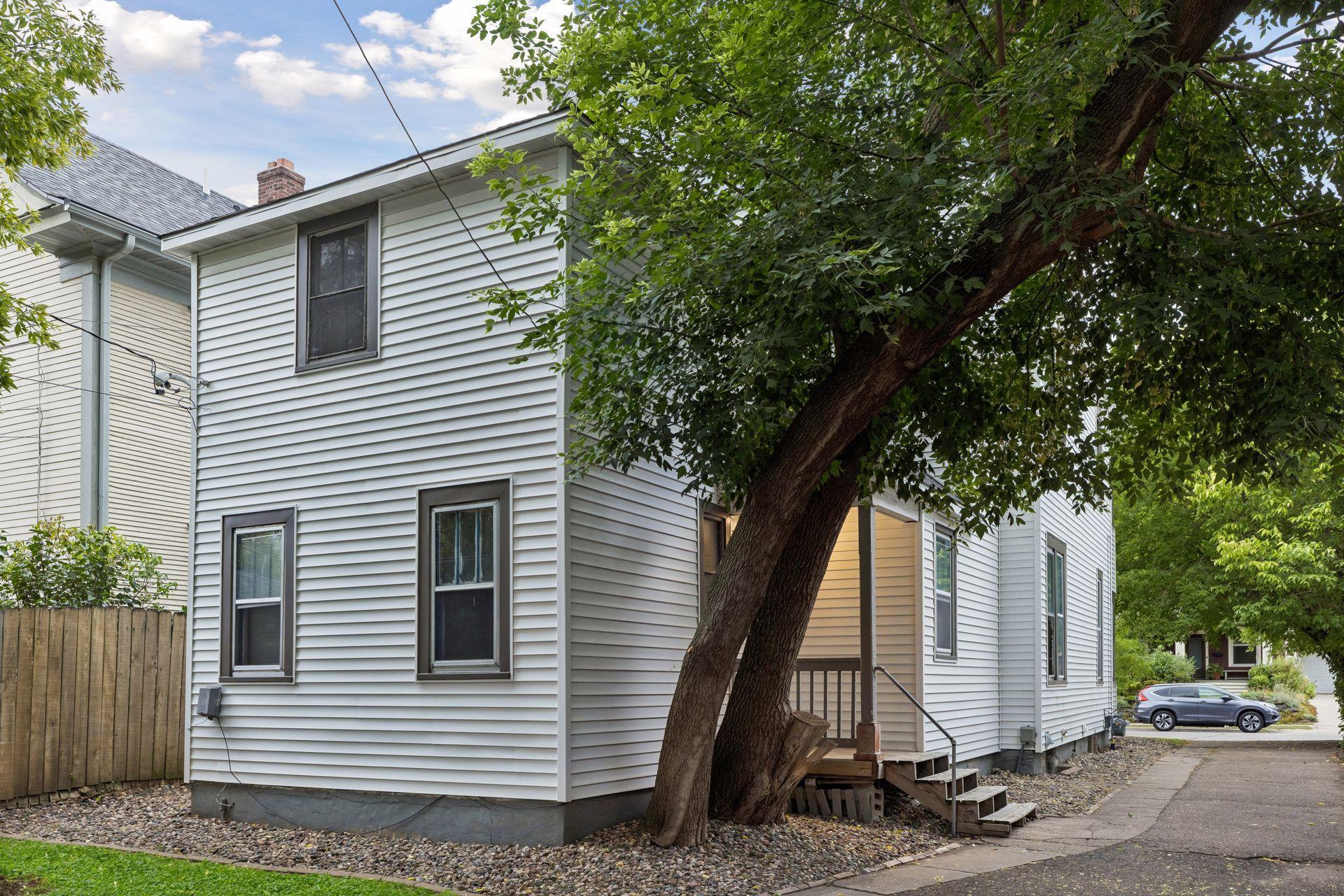 View of Residential Income at 2542 Garfield Avenue, Minneapolis MN 55405, Minneapolis (45 of 49) - Mike Wilen | Minnesota Team Real Estate