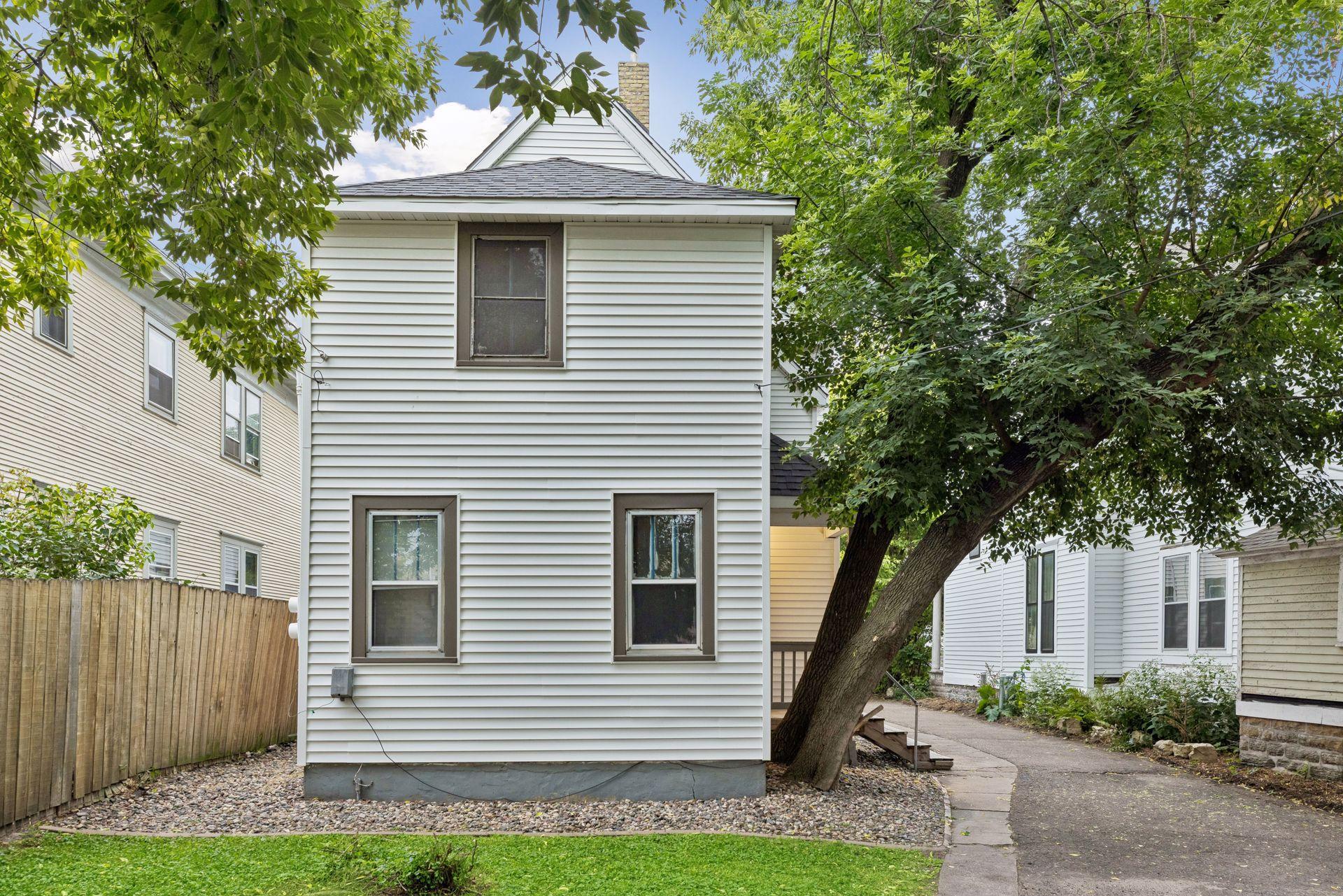 View of Residential Income at 2542 Garfield Avenue, Minneapolis MN 55405, Minneapolis (44 of 49) - Mike Wilen | Minnesota Team Real Estate