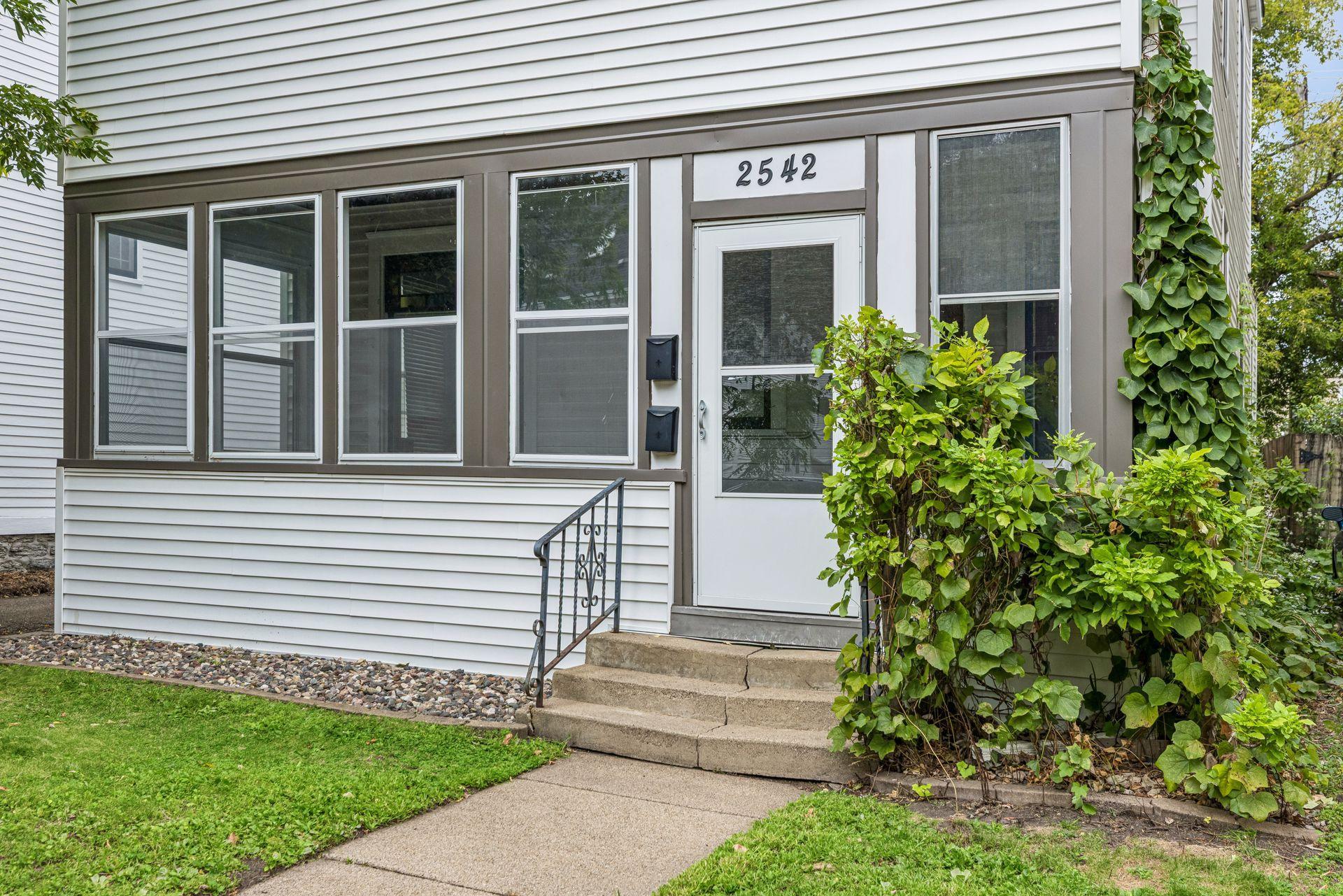 View of Residential Income at 2542 Garfield Avenue, Minneapolis MN 55405, Minneapolis (42 of 49) - Mike Wilen | Minnesota Team Real Estate