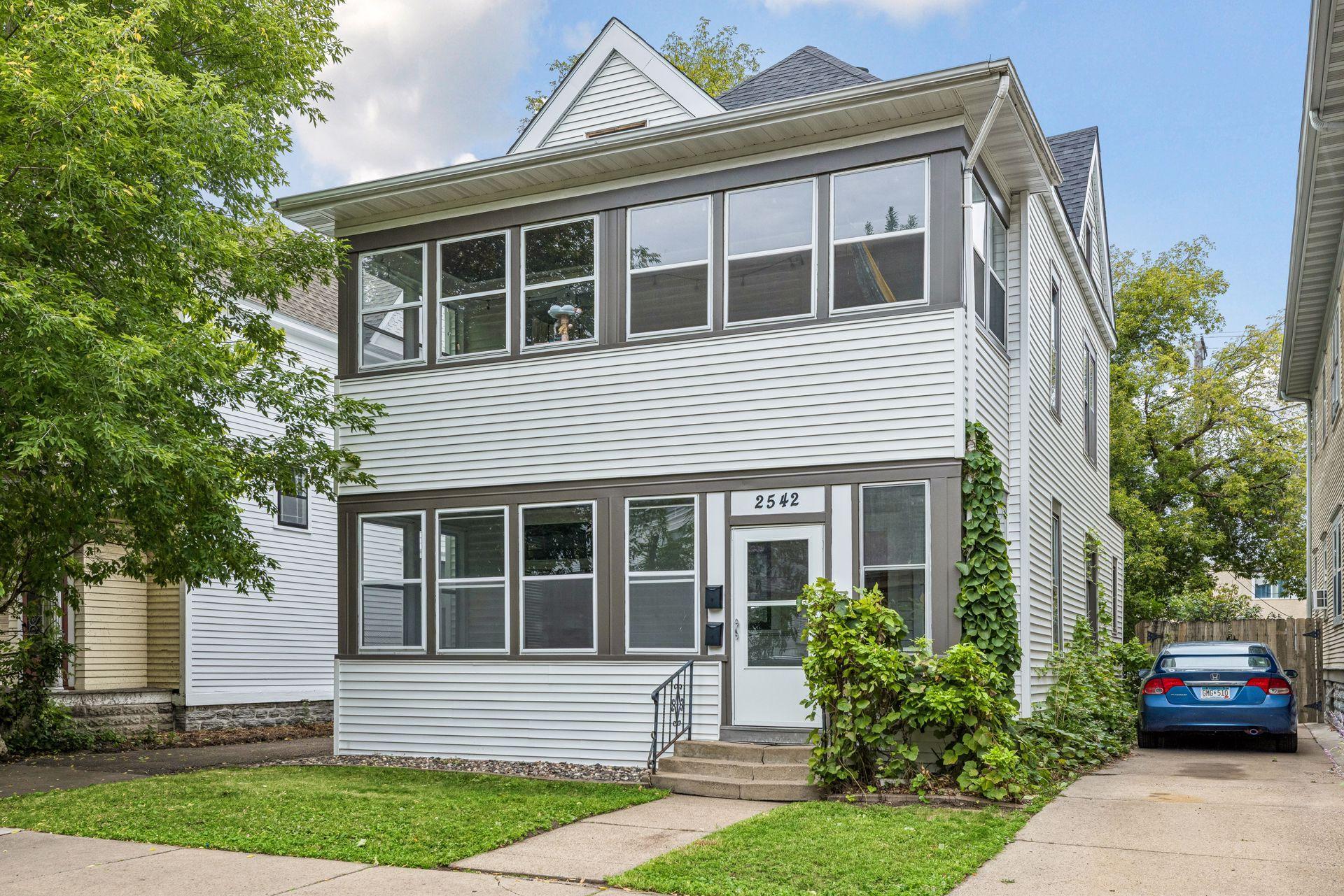 View of Residential Income at 2542 Garfield Avenue, Minneapolis MN 55405, Minneapolis (40 of 49) - Mike Wilen | Minnesota Team Real Estate