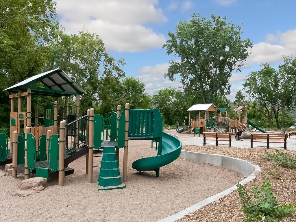 View of Residential at 401 2nd Street #321, Minneapolis MN 55401, Minneapolis (45 of 51) - Mike Wilen | Minnesota Team Real Estate