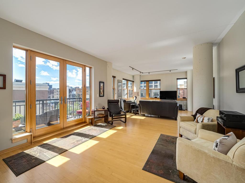 View of Residential at 401 2nd Street #321, Minneapolis MN 55401, Minneapolis (5 of 51) - Mike Wilen | Minnesota Team Real Estate