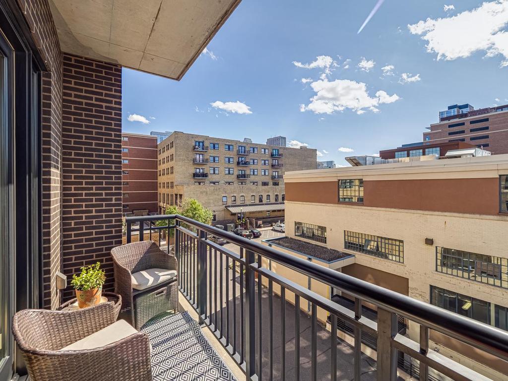 View of Residential at 401 2nd Street #321, Minneapolis MN 55401, Minneapolis (18 of 51) - Mike Wilen | Minnesota Team Real Estate