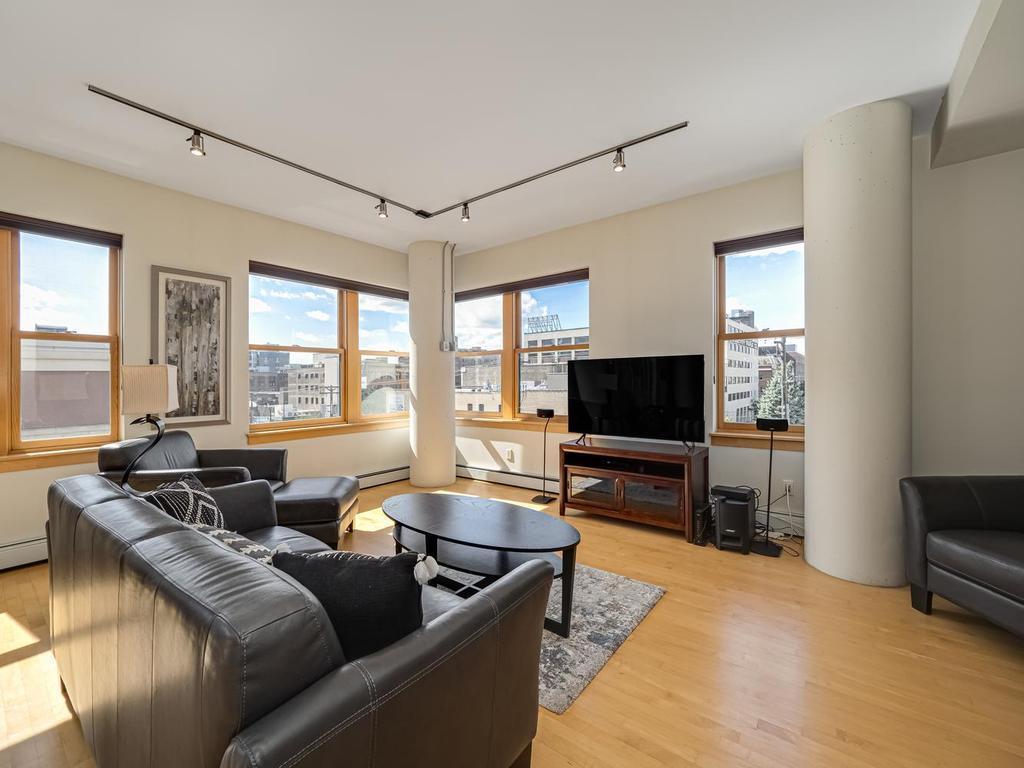 View of Residential at 401 2nd Street #321, Minneapolis MN 55401, Minneapolis (2 of 51) - Mike Wilen | Minnesota Team Real Estate