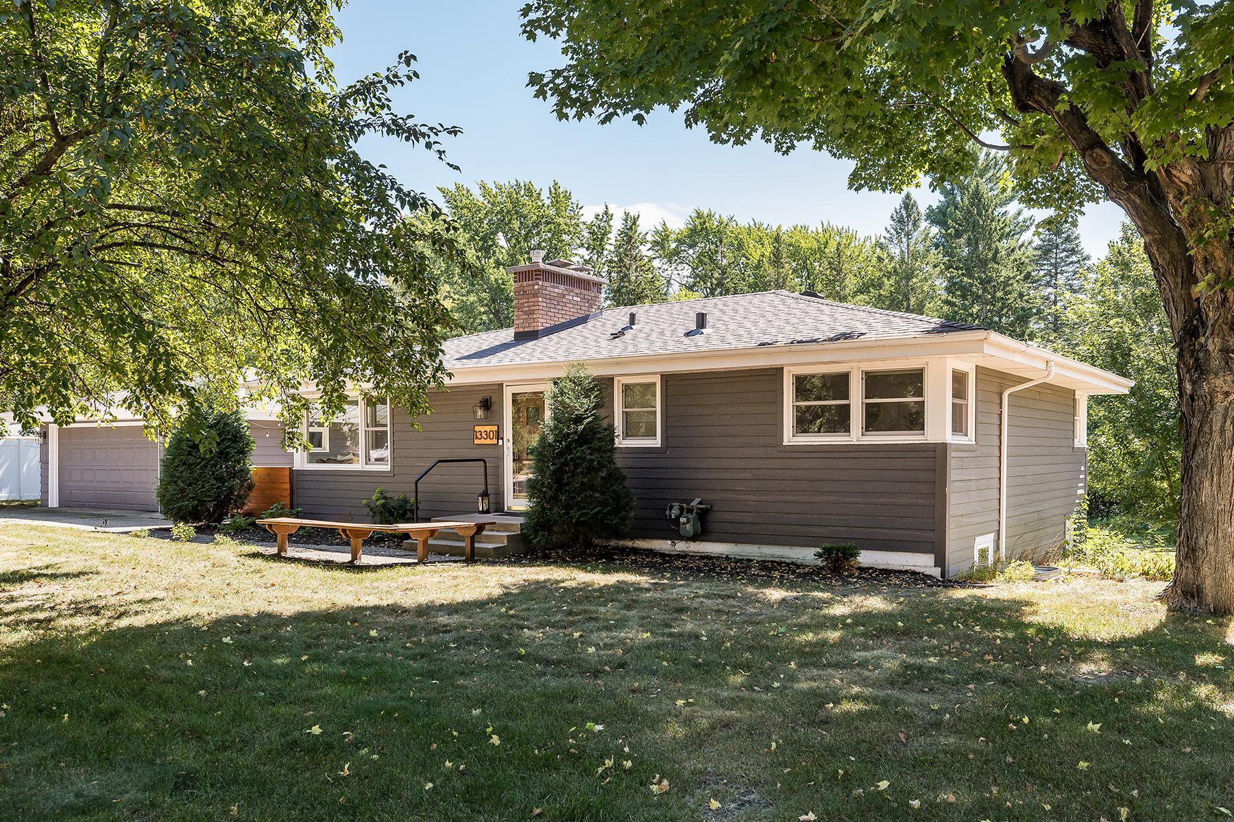 View of Residential at 13301 Windyhill Road, Minnetonka MN 55305, Minnetonka - Mike Wilen | Minnesota Team Real Estate