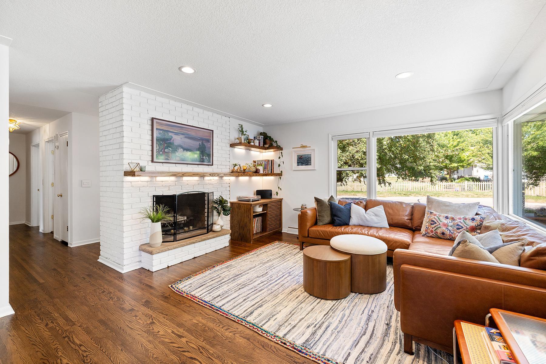 View of Residential at 13301 Windyhill Road, Minnetonka MN 55305, Minnetonka (5 of 28) - Mike Wilen | Minnesota Team Real Estate