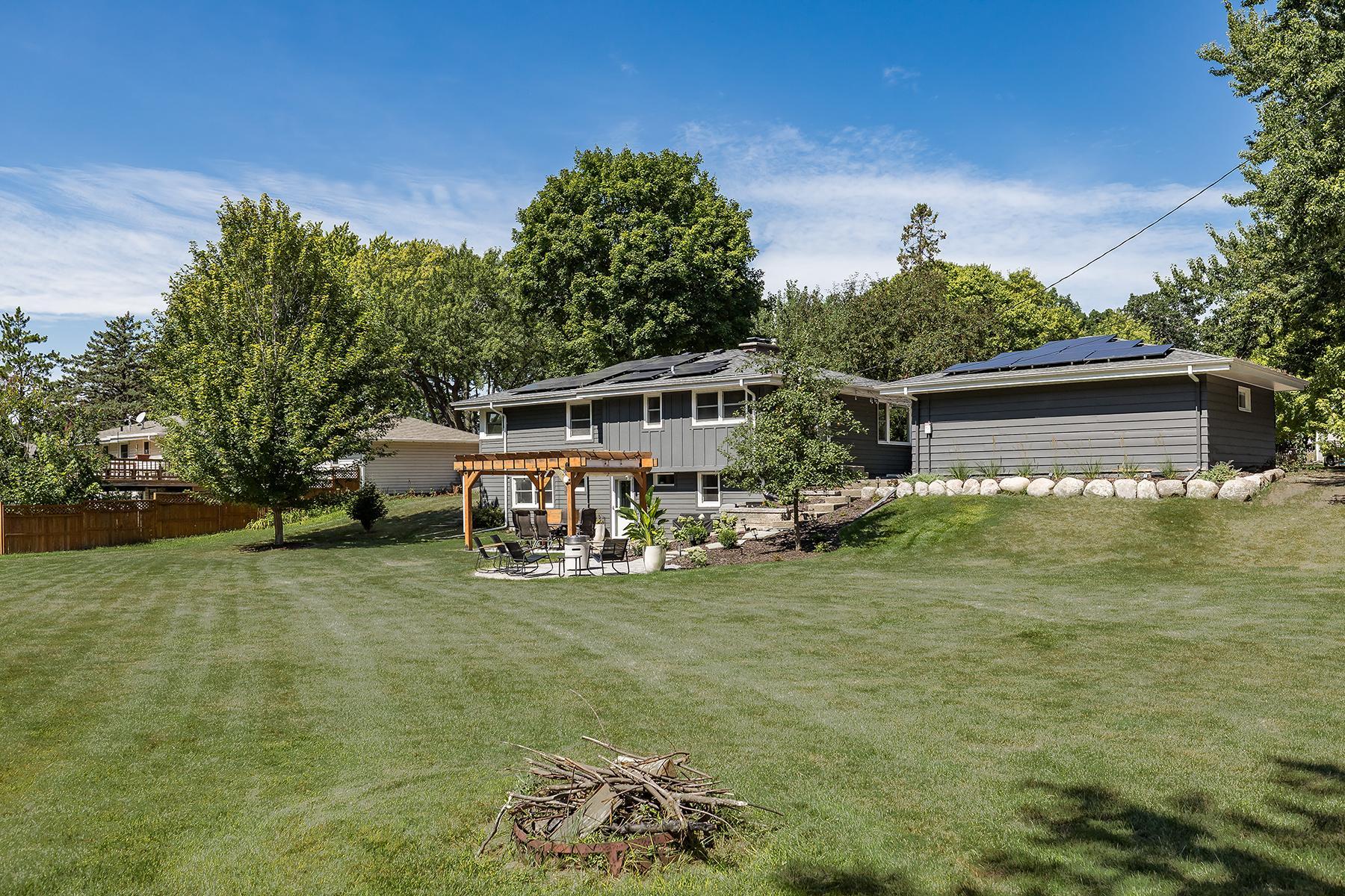 View of Residential at 13301 Windyhill Road, Minnetonka MN 55305, Minnetonka (22 of 28) - Mike Wilen | Minnesota Team Real Estate