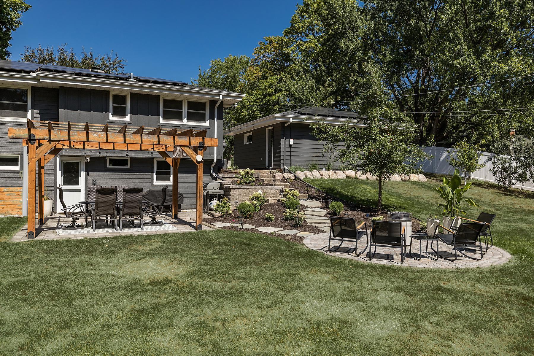 View of Residential at 13301 Windyhill Road, Minnetonka MN 55305, Minnetonka (23 of 28) - Mike Wilen | Minnesota Team Real Estate