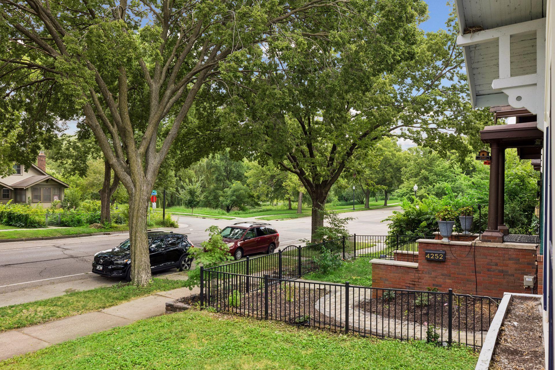 View of Residential at 4248 Park Avenue, Minneapolis MN 55407, Minneapolis (34 of 36) - Mike Wilen | Minnesota Team Real Estate