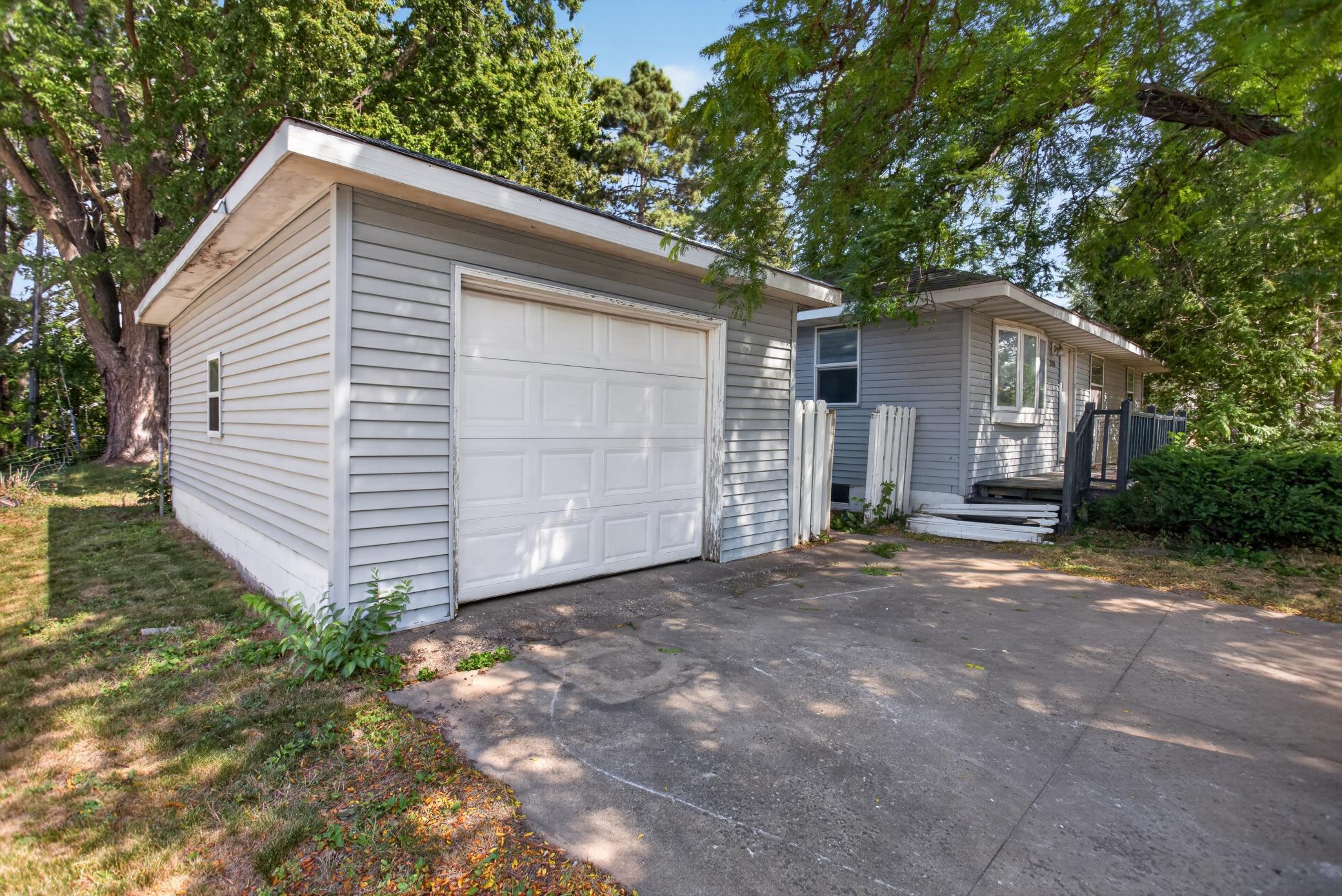 View of Residential at 1699 Oakwood Drive, Shoreview MN 55126, Shoreview (10 of 17) - Mike Wilen | Minnesota Team Real Estate